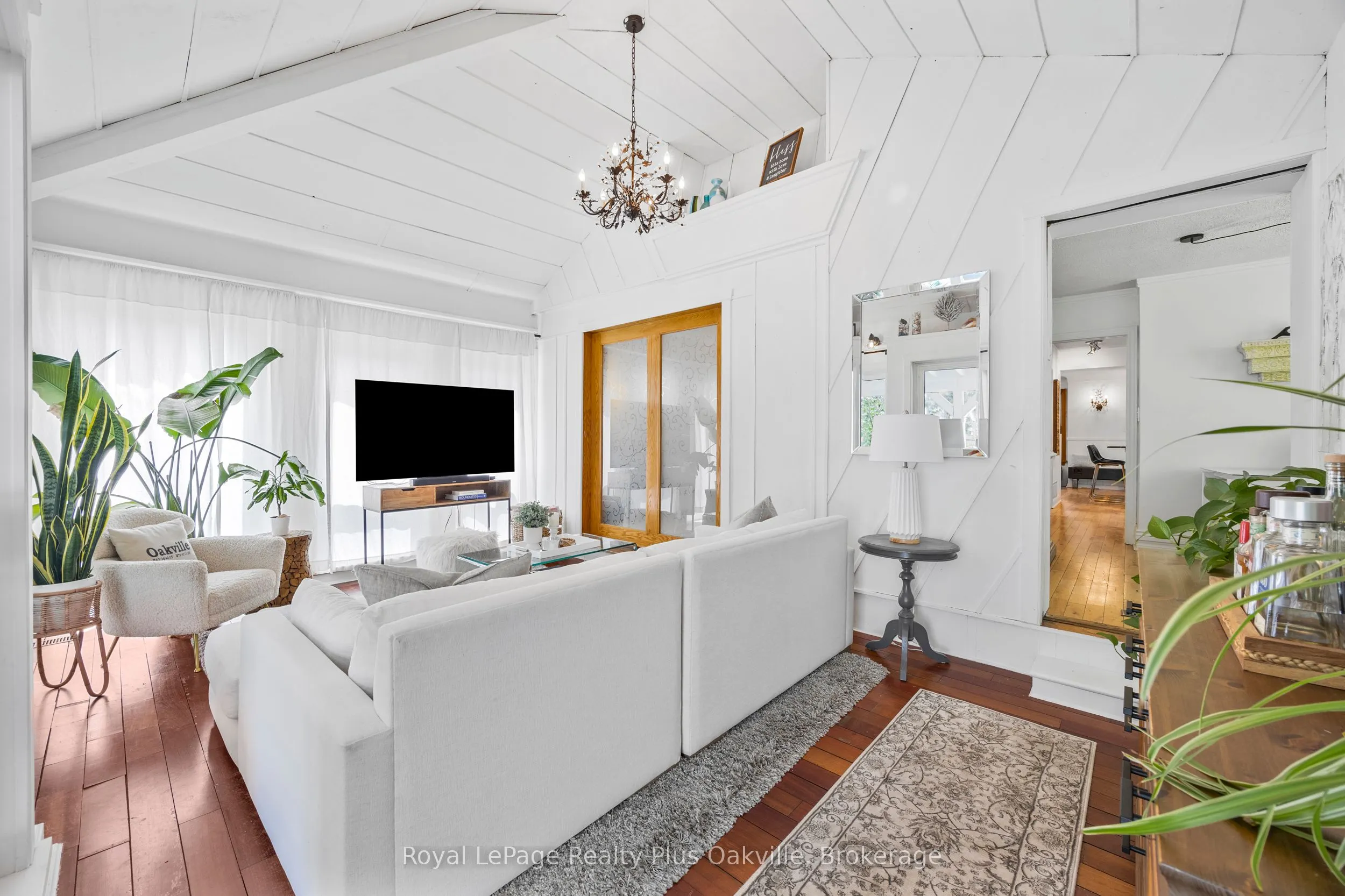 2386 Rebecca Street