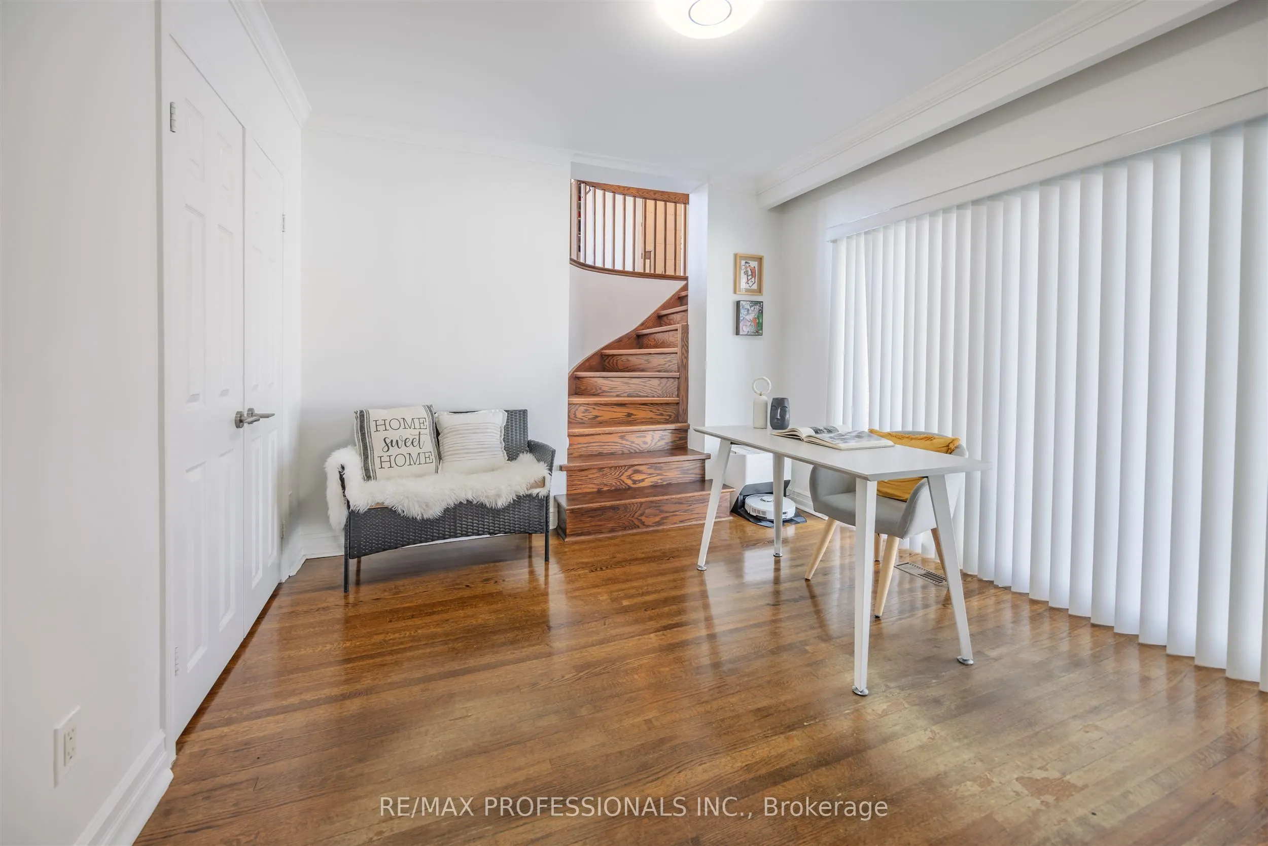 16 Monet Avenue