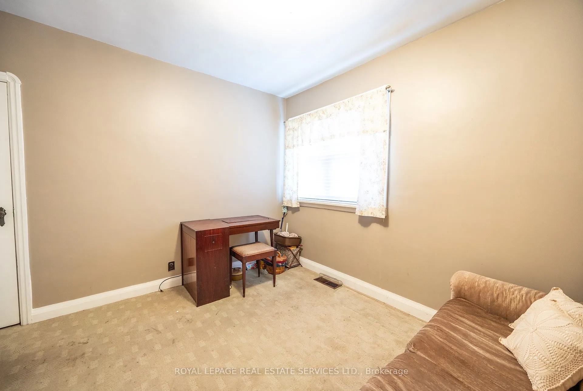48 Minnewawa Road