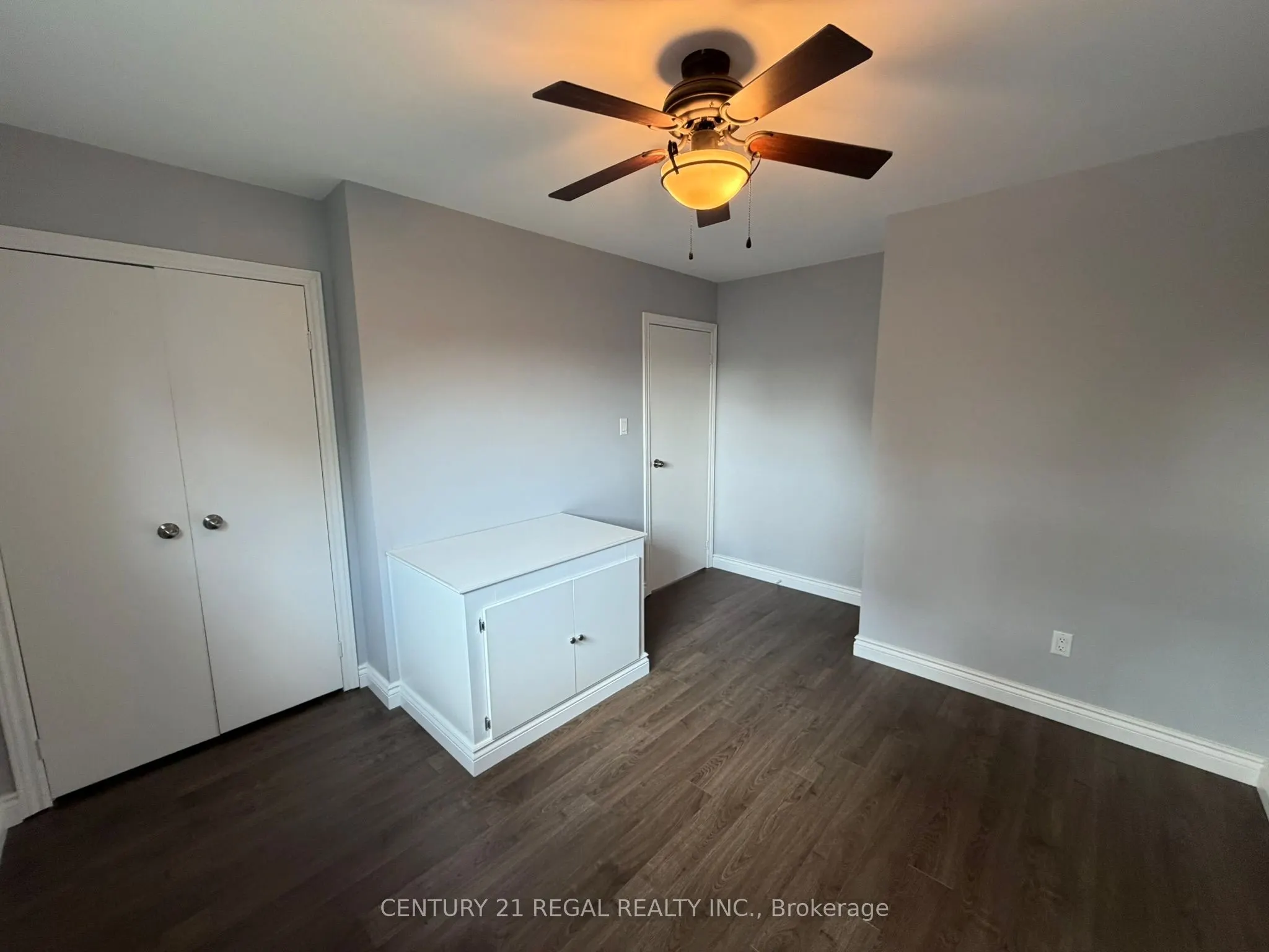 770 Applewood Crescent, #1