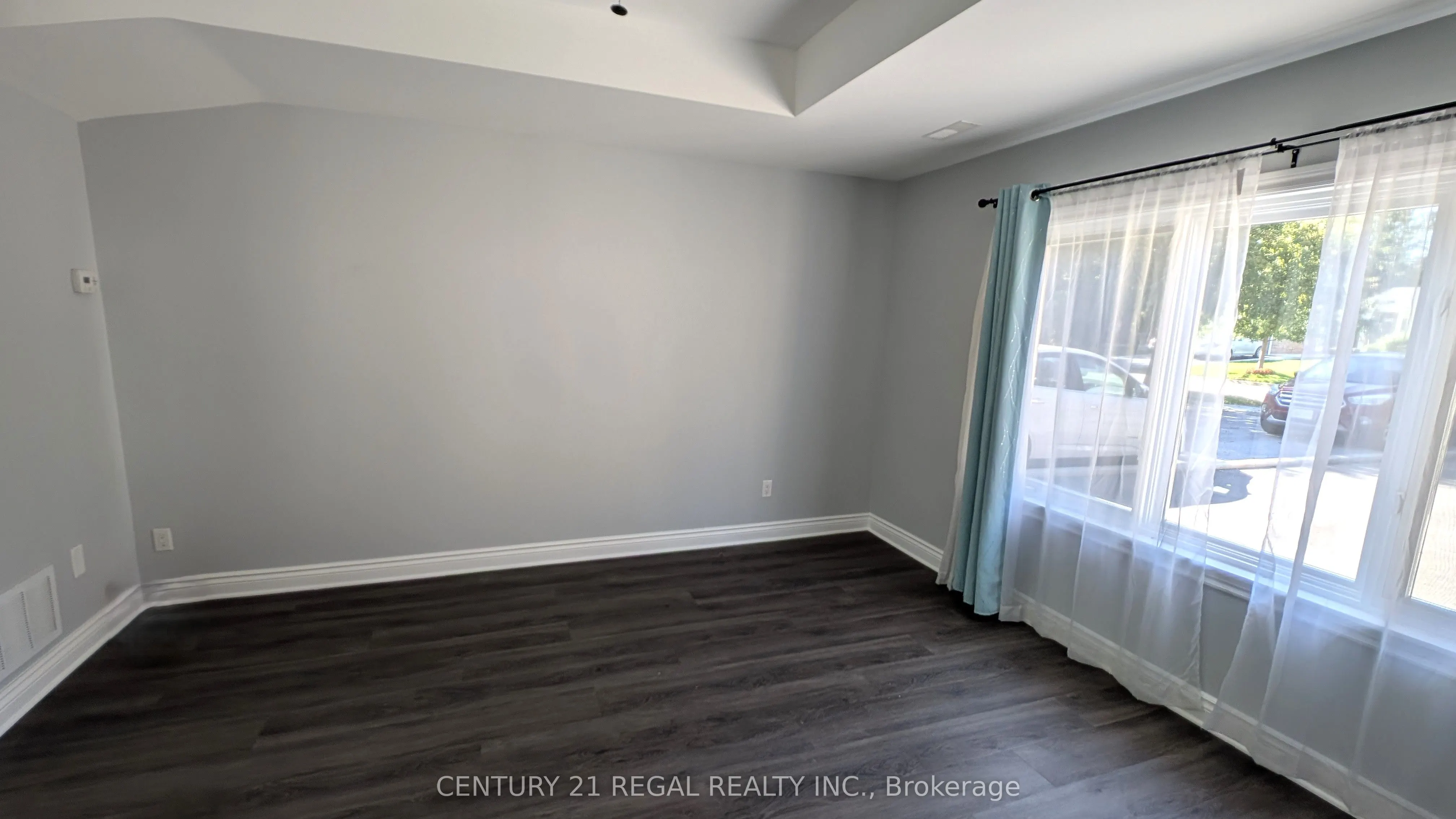 770 Applewood Crescent, #1