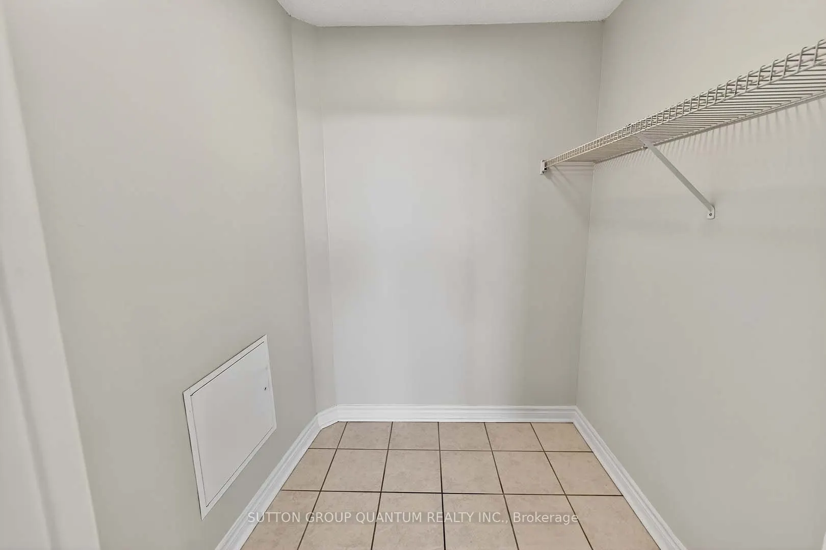 3501 Glen Erin Drive, #407