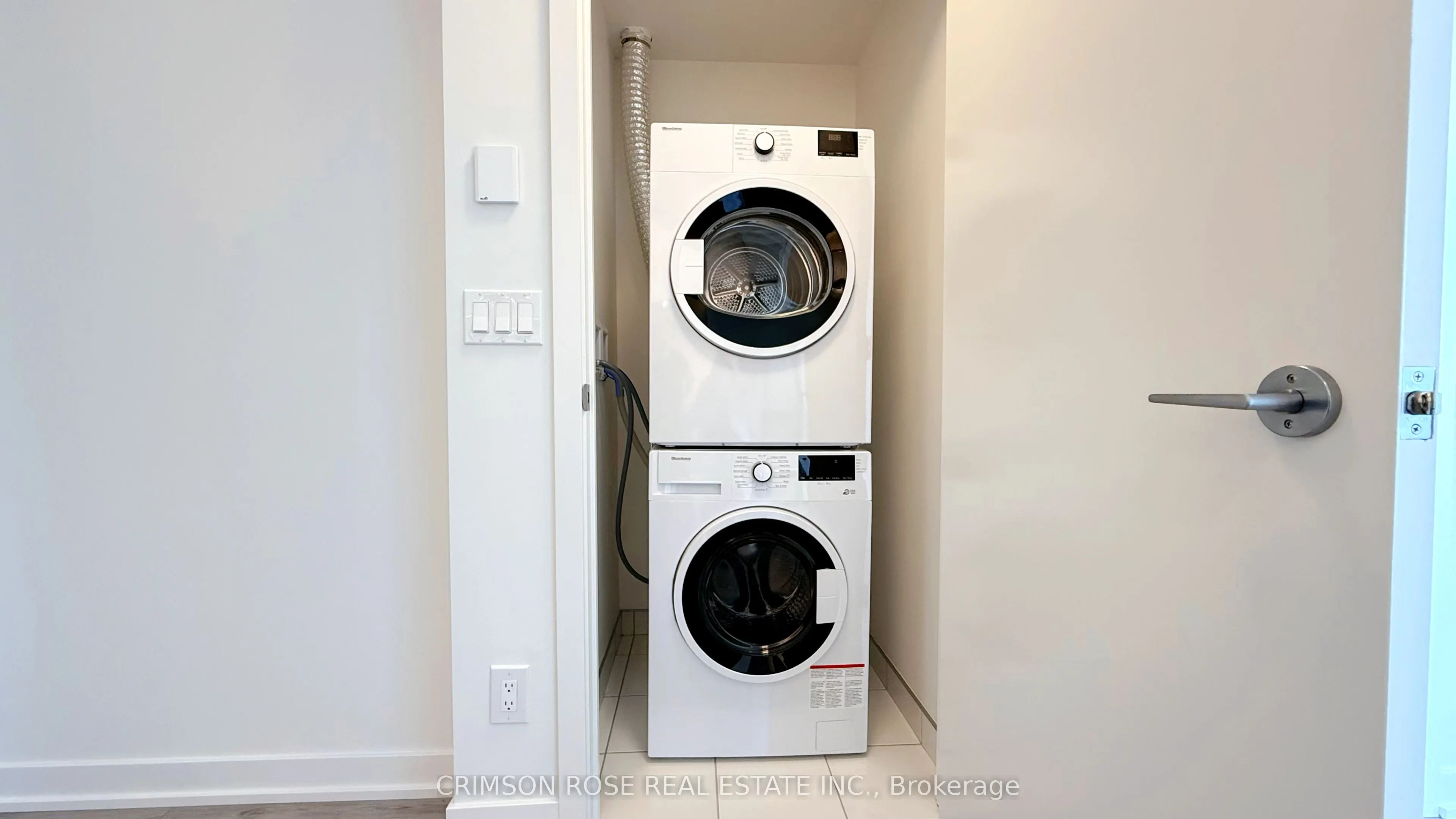 3079 Trafalgar Road, #1904