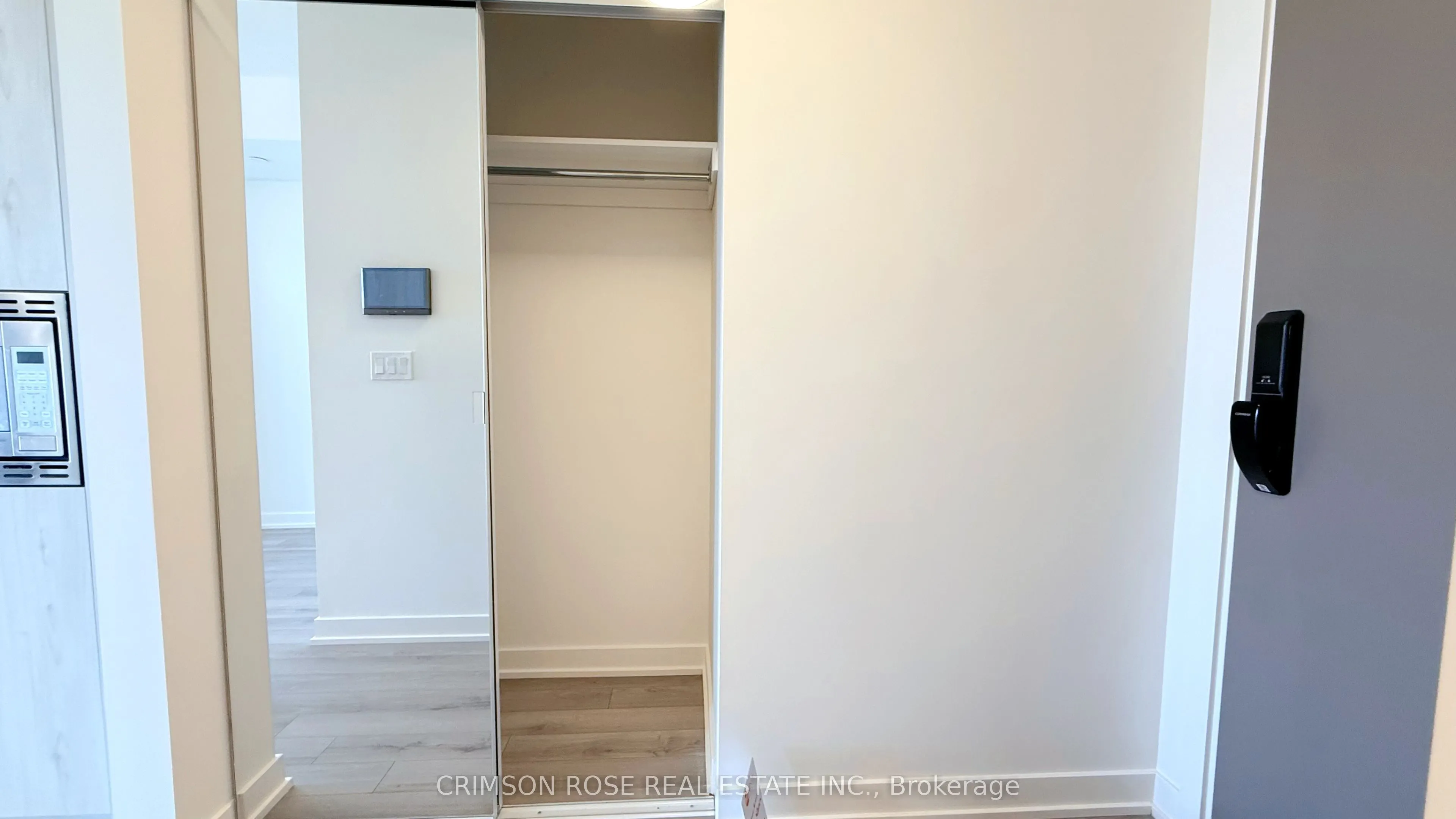3079 Trafalgar Road, #1904