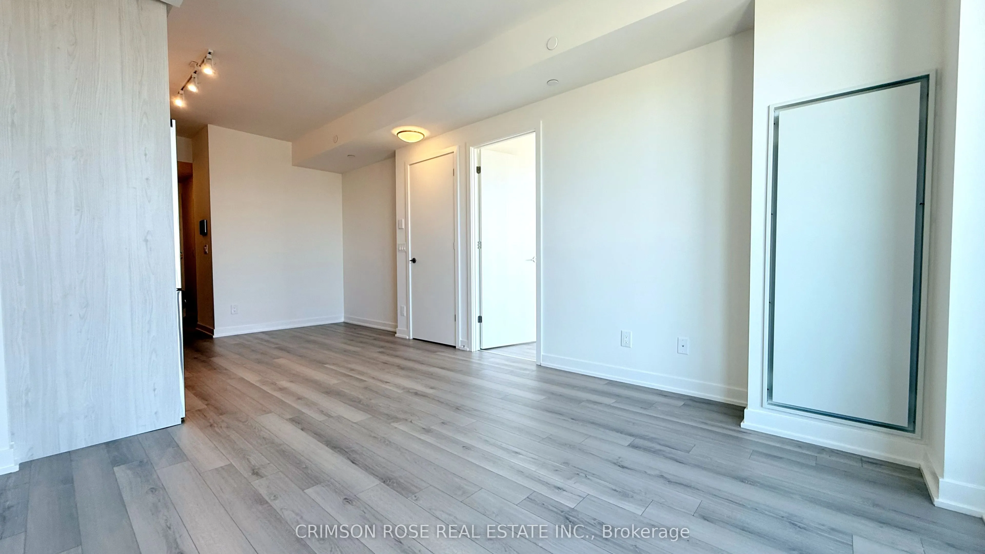 3079 Trafalgar Road, #1904