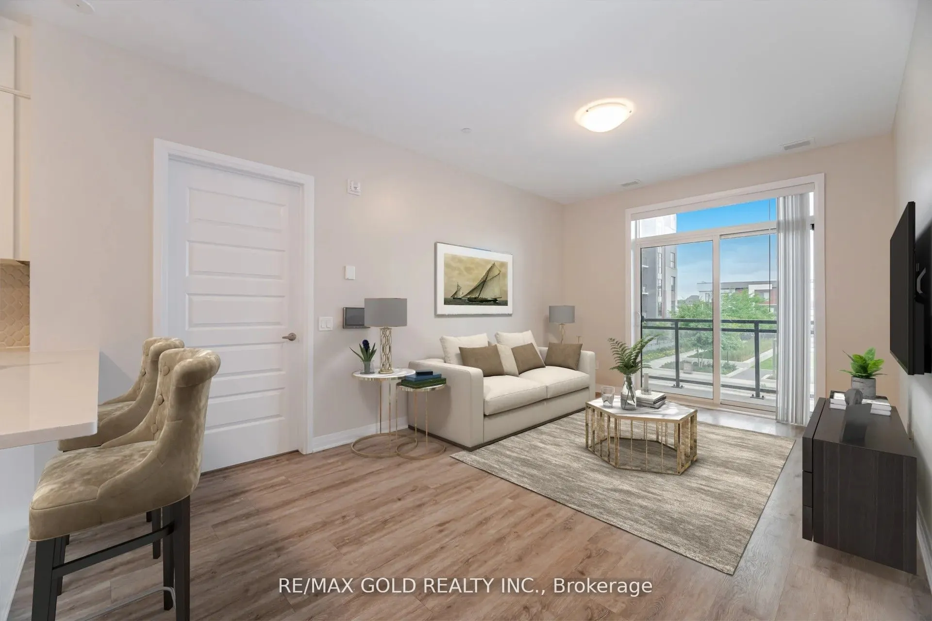 95 Dundas Street, #202