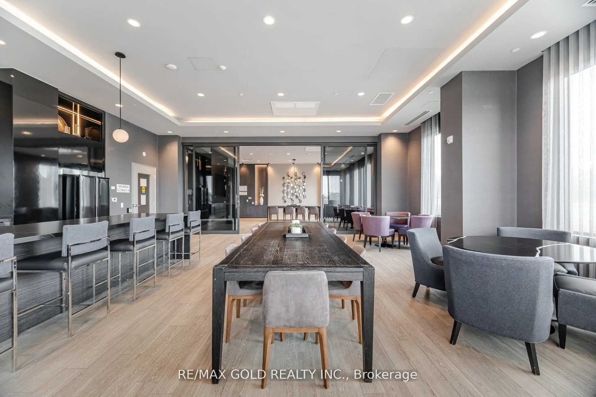 95 Dundas Street, #202