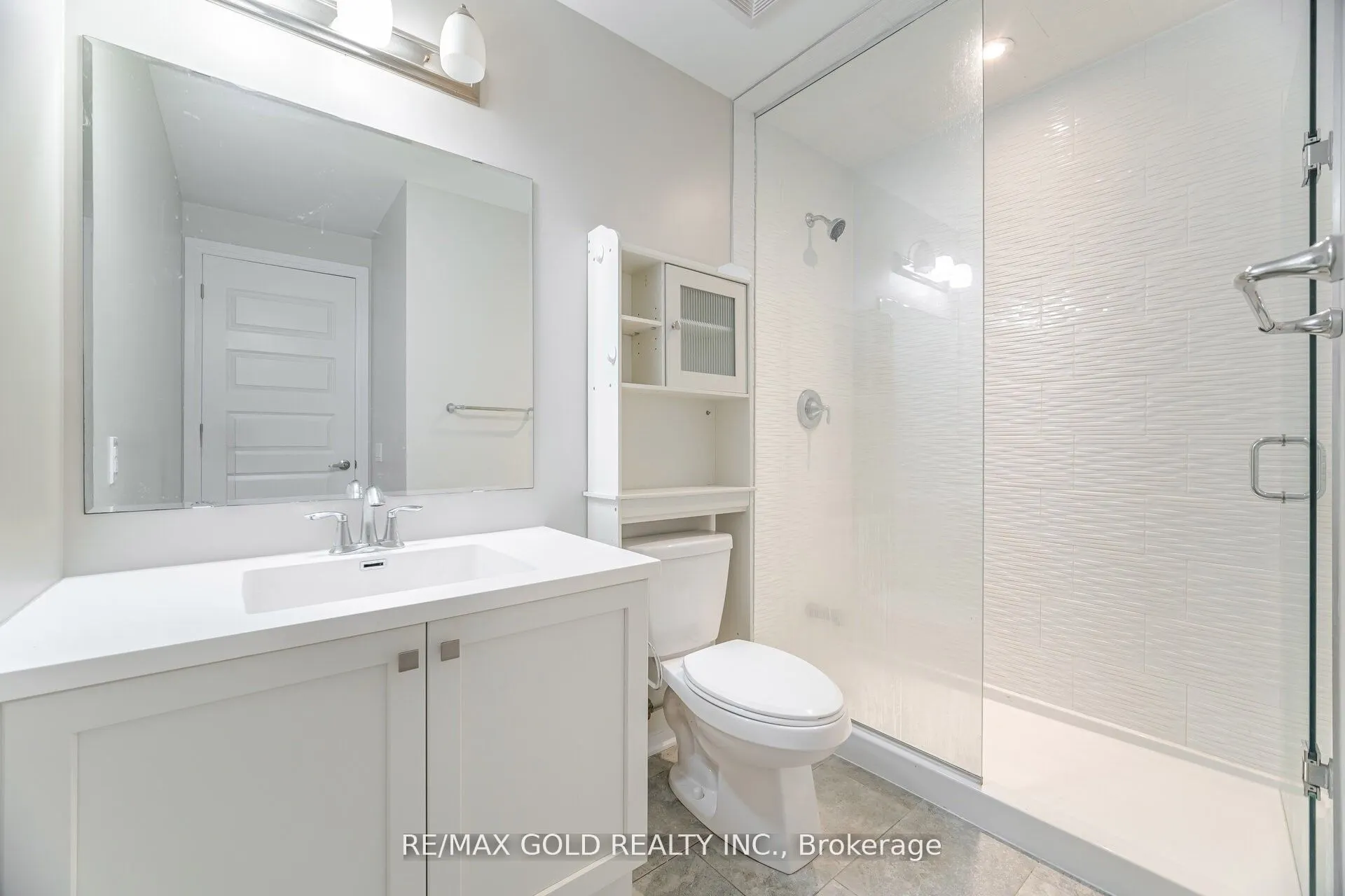 95 Dundas Street, #202