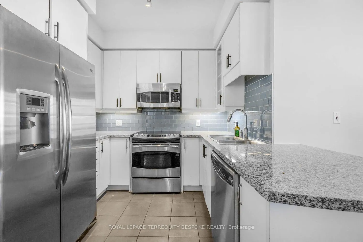 1910 Lake Shore Blvd Boulevard W, #906