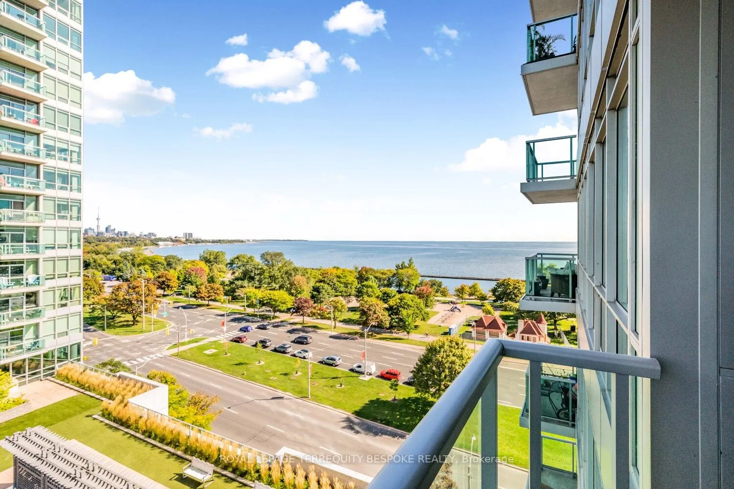 1910 Lake Shore Blvd Boulevard W, #906