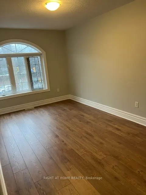 1009 Lorne Park Road, #2