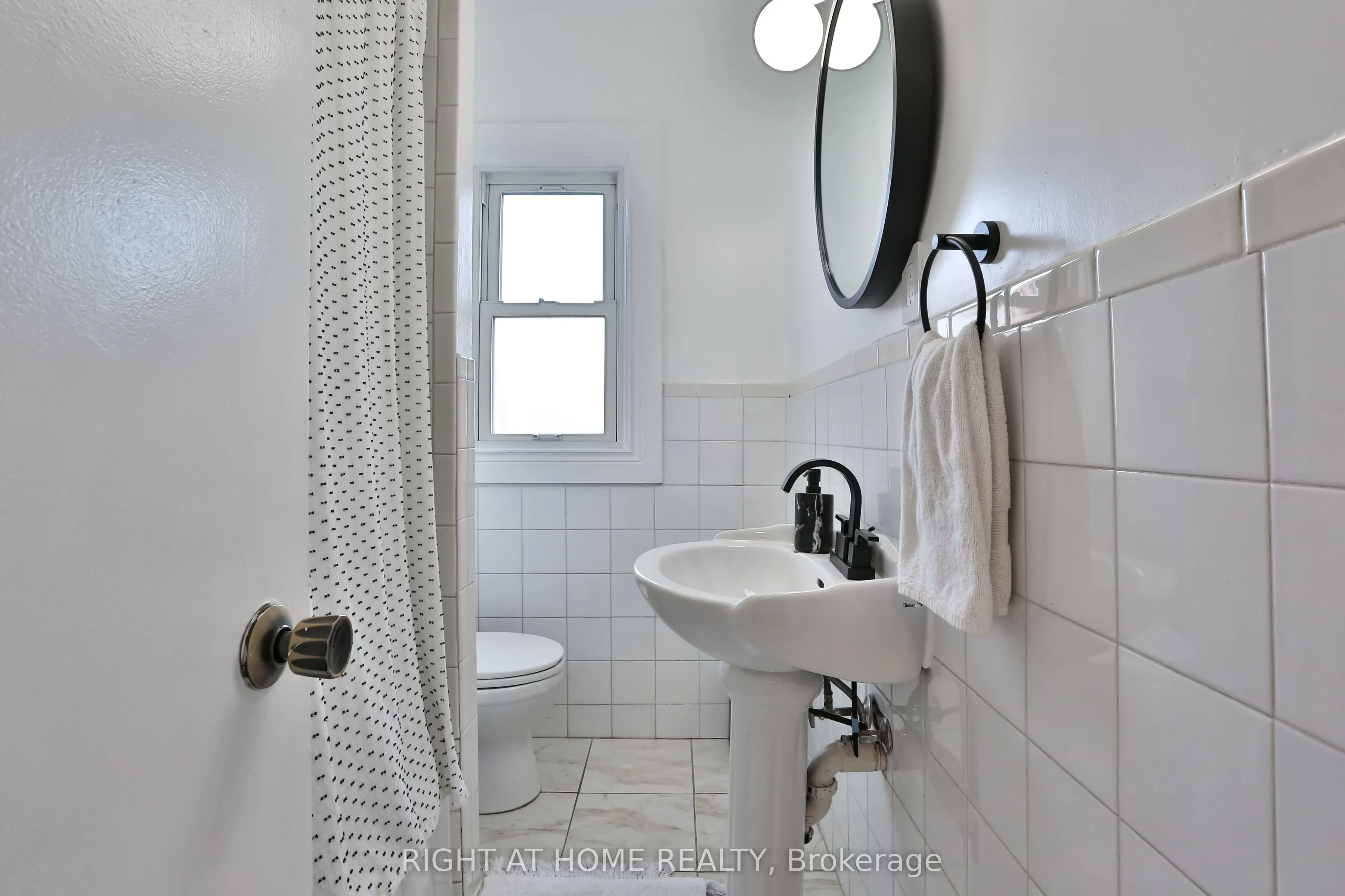 1365 Lansdowne Avenue, #2