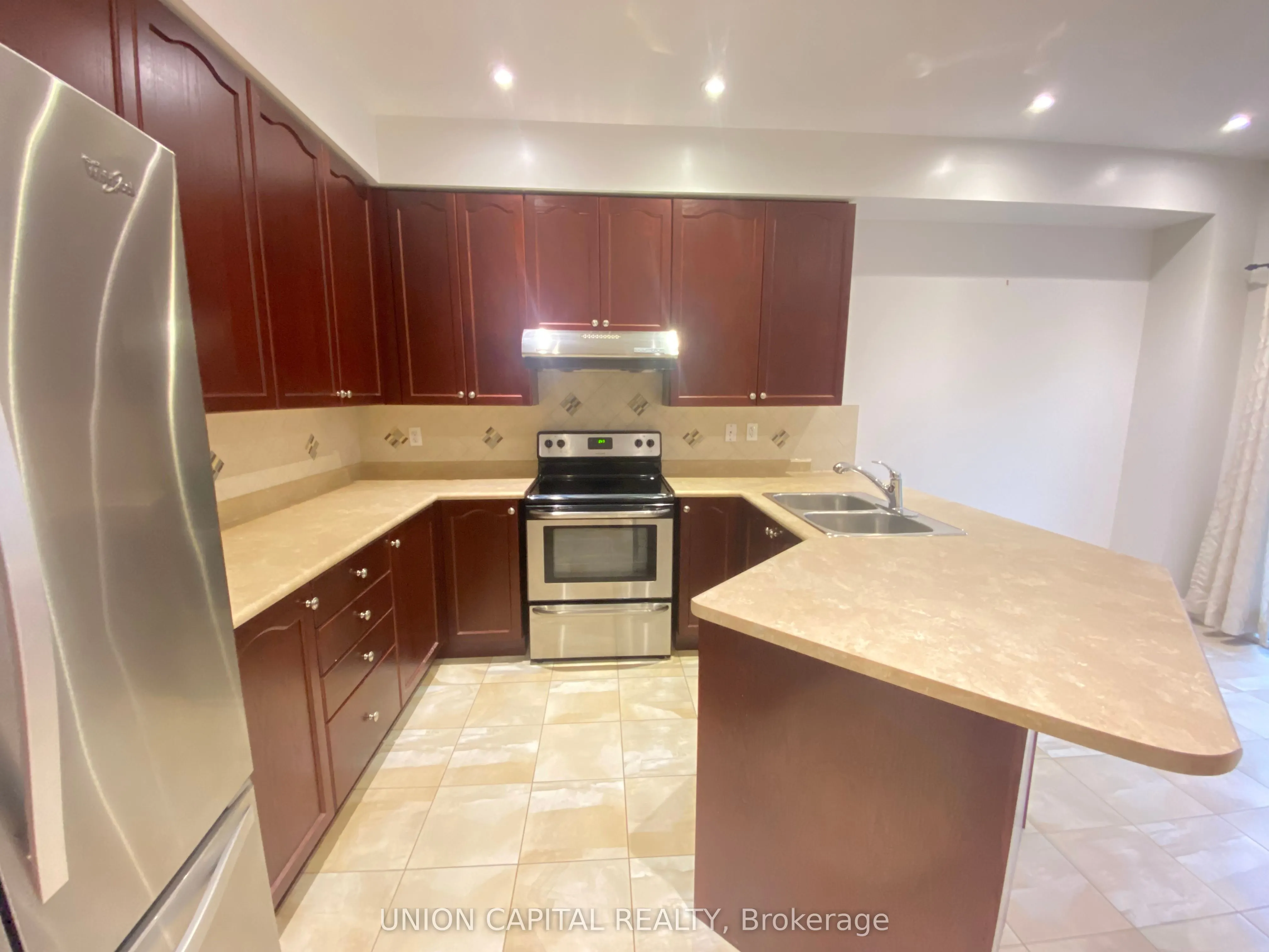 704 Courtney Valley Road
