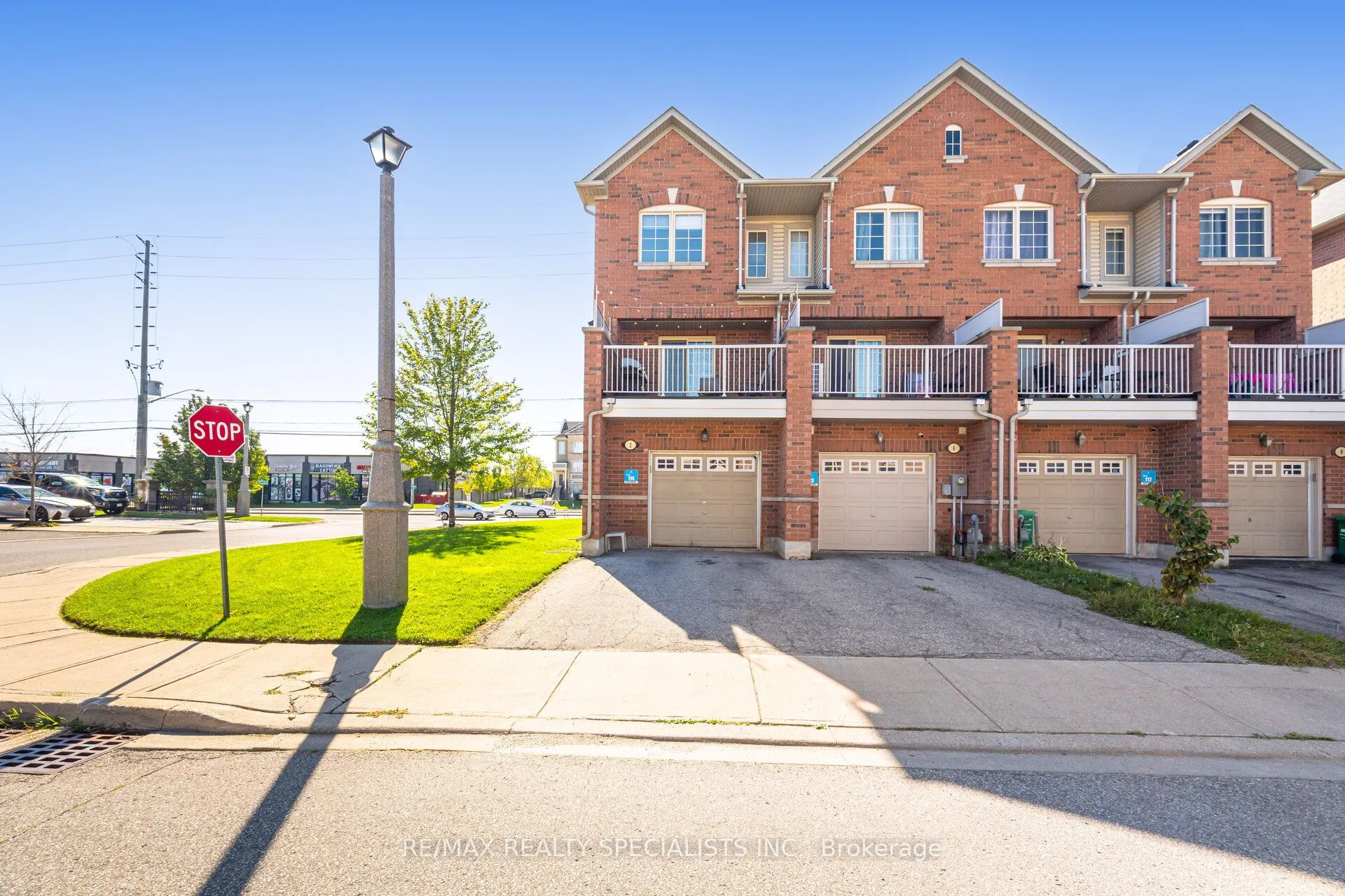 2 Shiraz Drive NE, #114