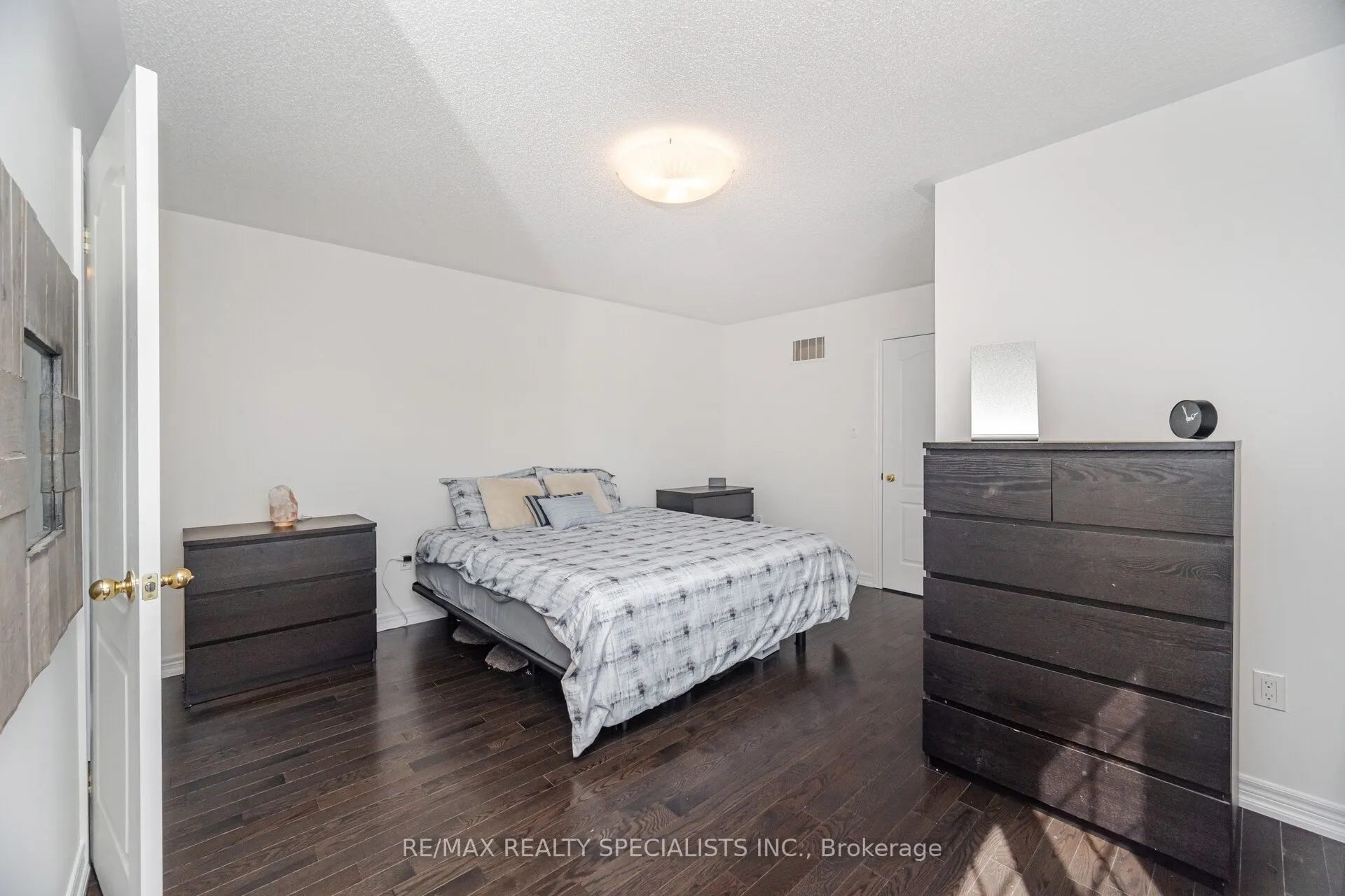2 Shiraz Drive NE, #114