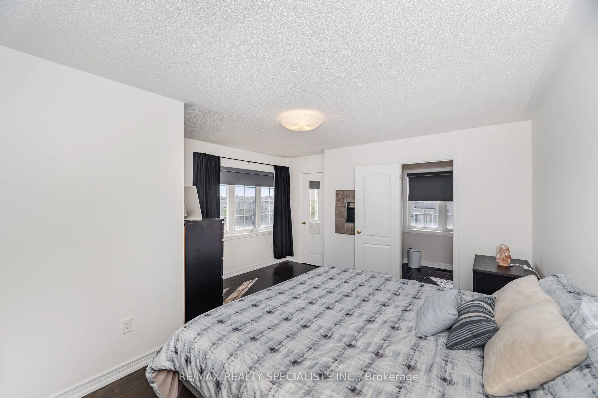 2 Shiraz Drive NE, #114