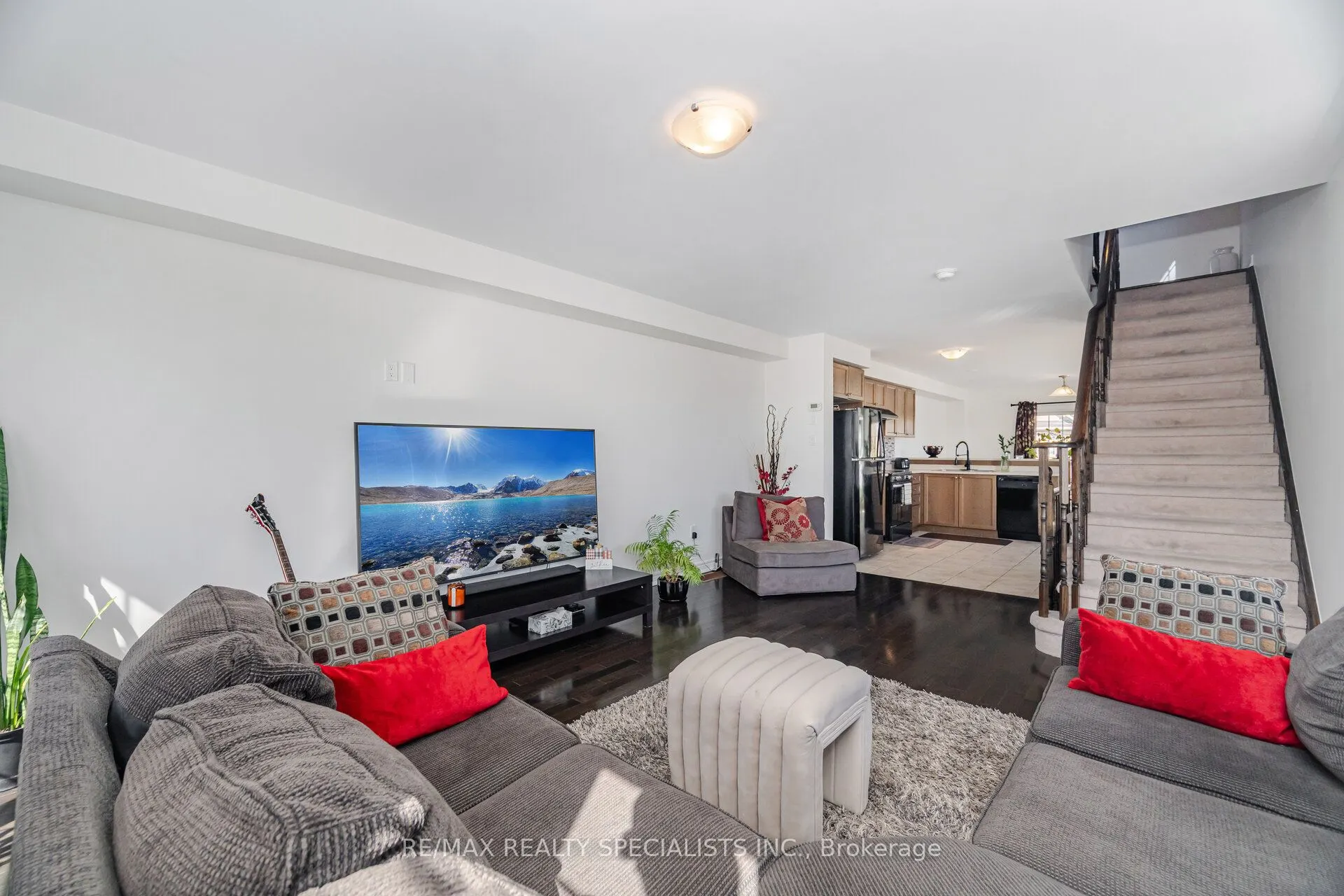 2 Shiraz Drive NE, #114