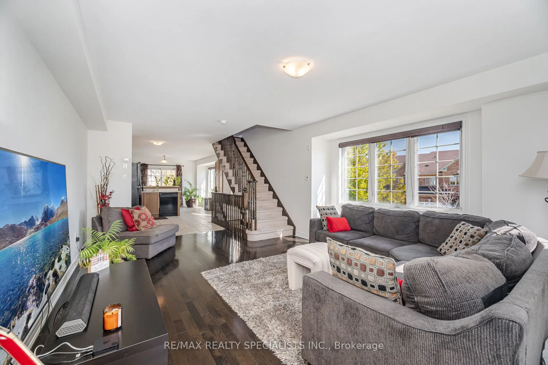 2 Shiraz Drive NE, #114
