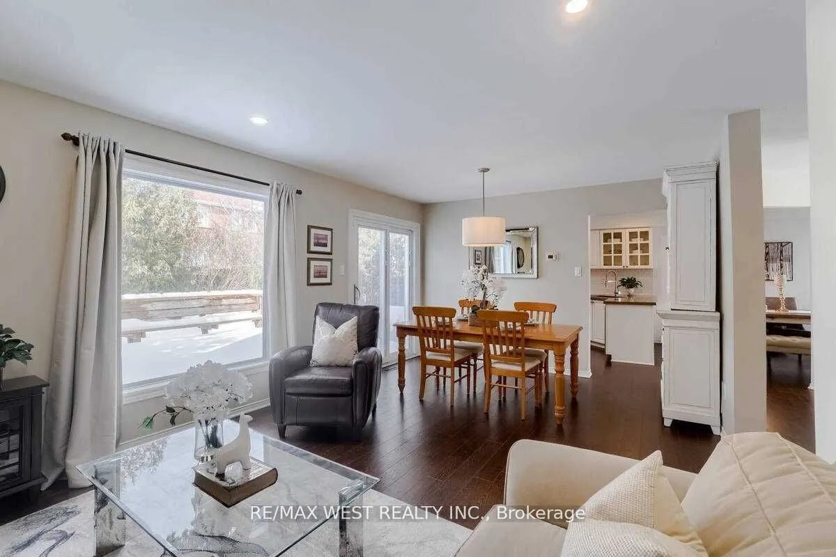 84 Mullis Crescent, #Main