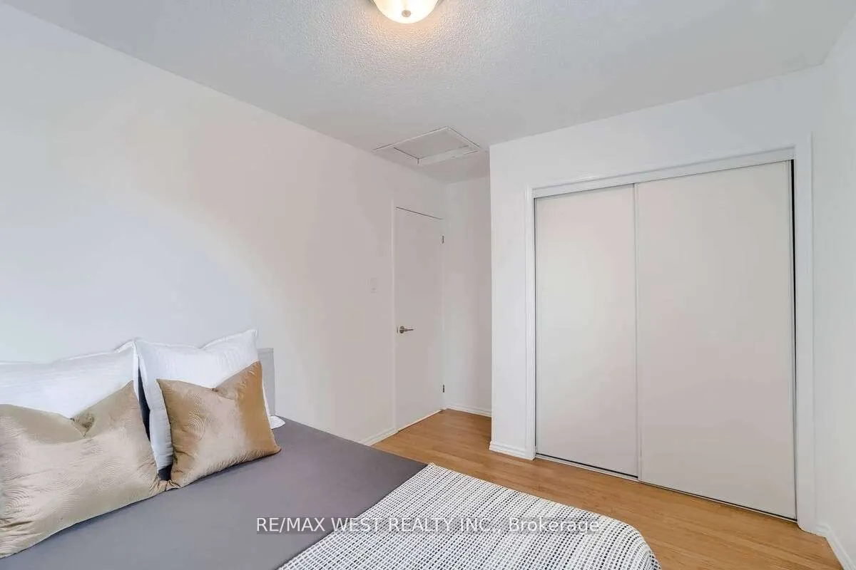 84 Mullis Crescent, #Main