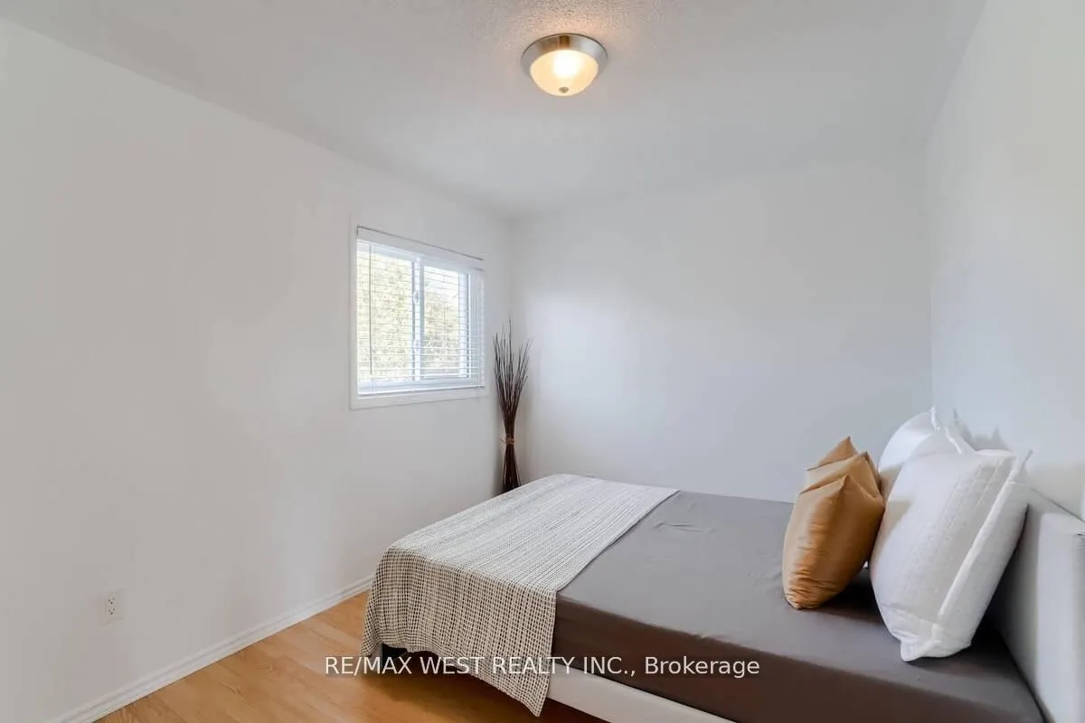 84 Mullis Crescent, #Main