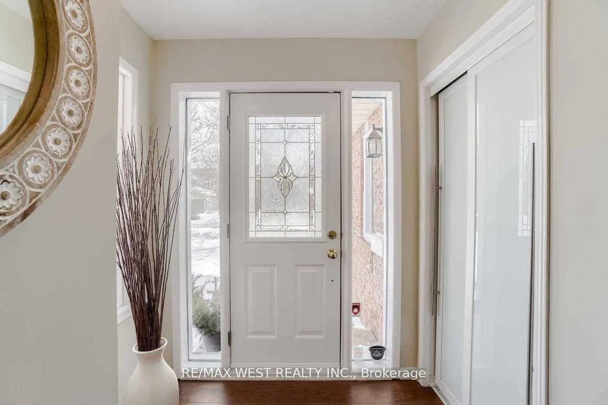 84 Mullis Crescent, #Main