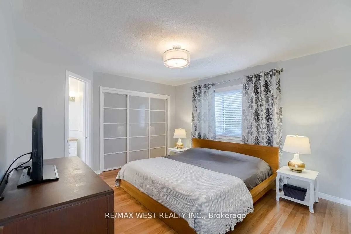 84 Mullis Crescent, #Main
