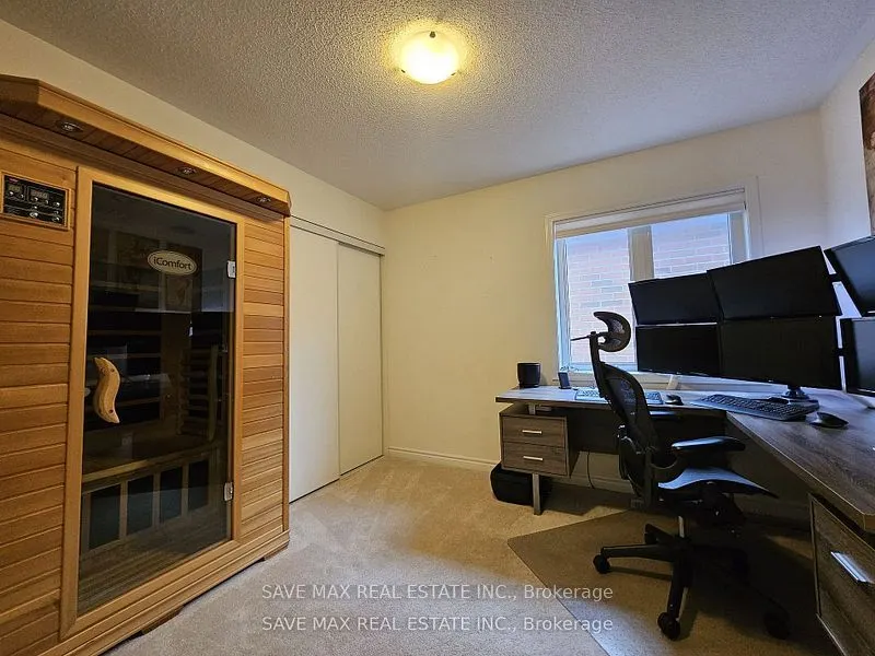 105 Whitlock Avenue E, #Upper