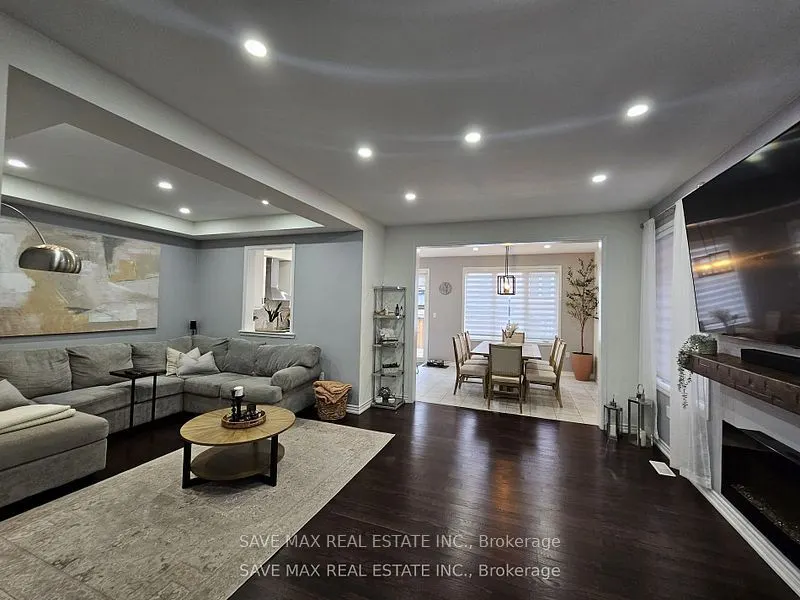 105 Whitlock Avenue E, #Upper