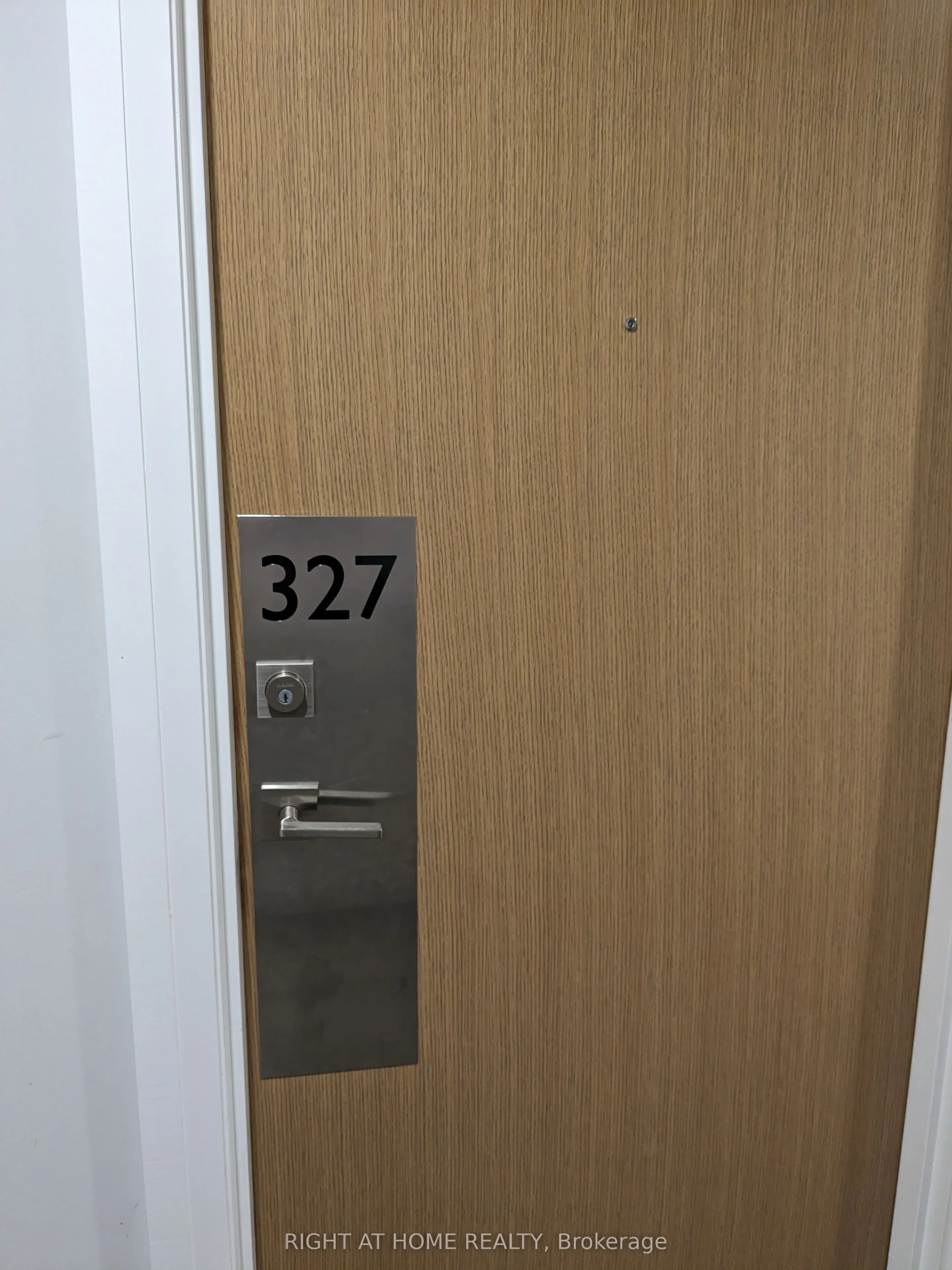 128 Grovewood Common, #327