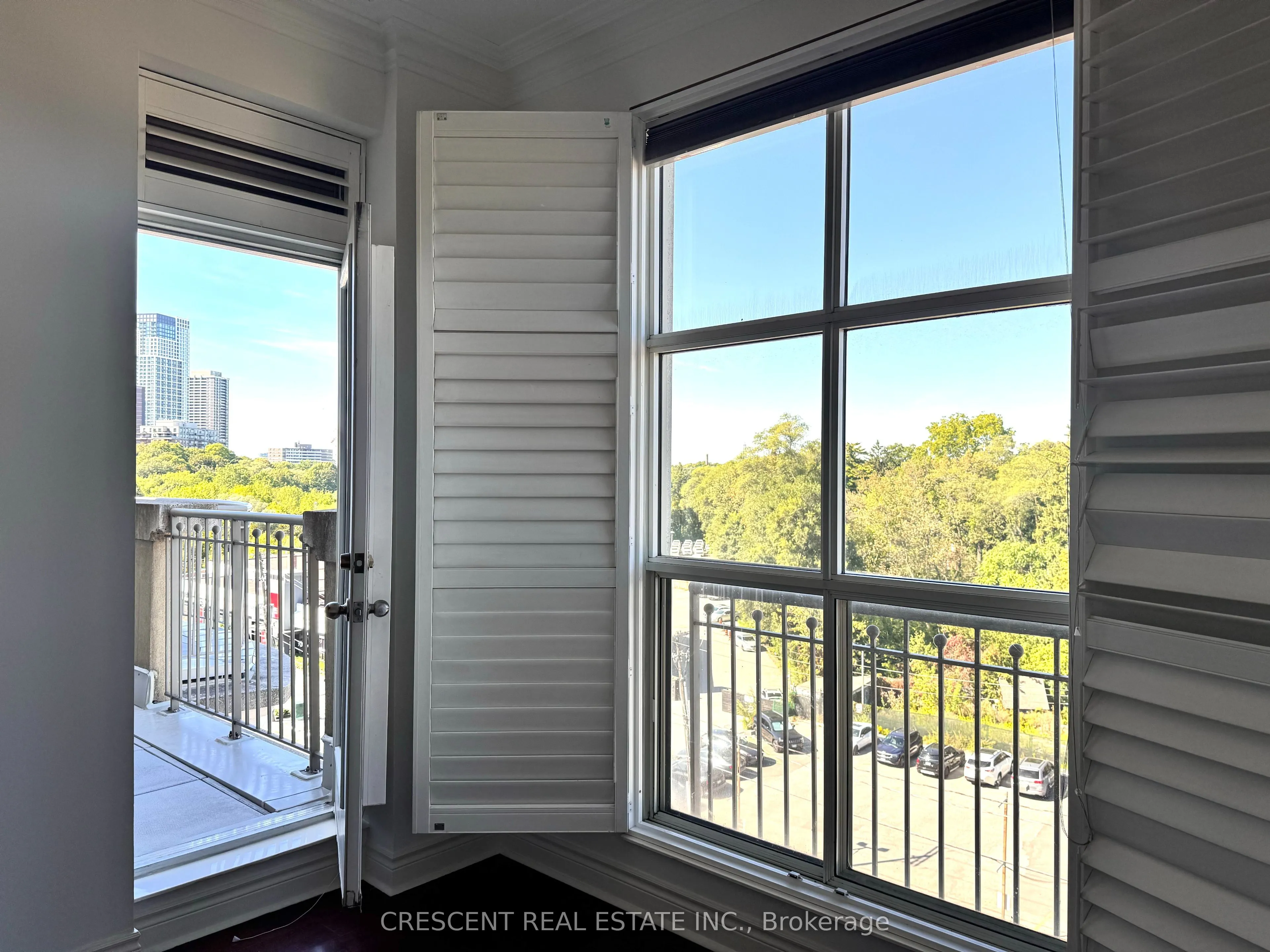 3085 Bloor Street W, #605
