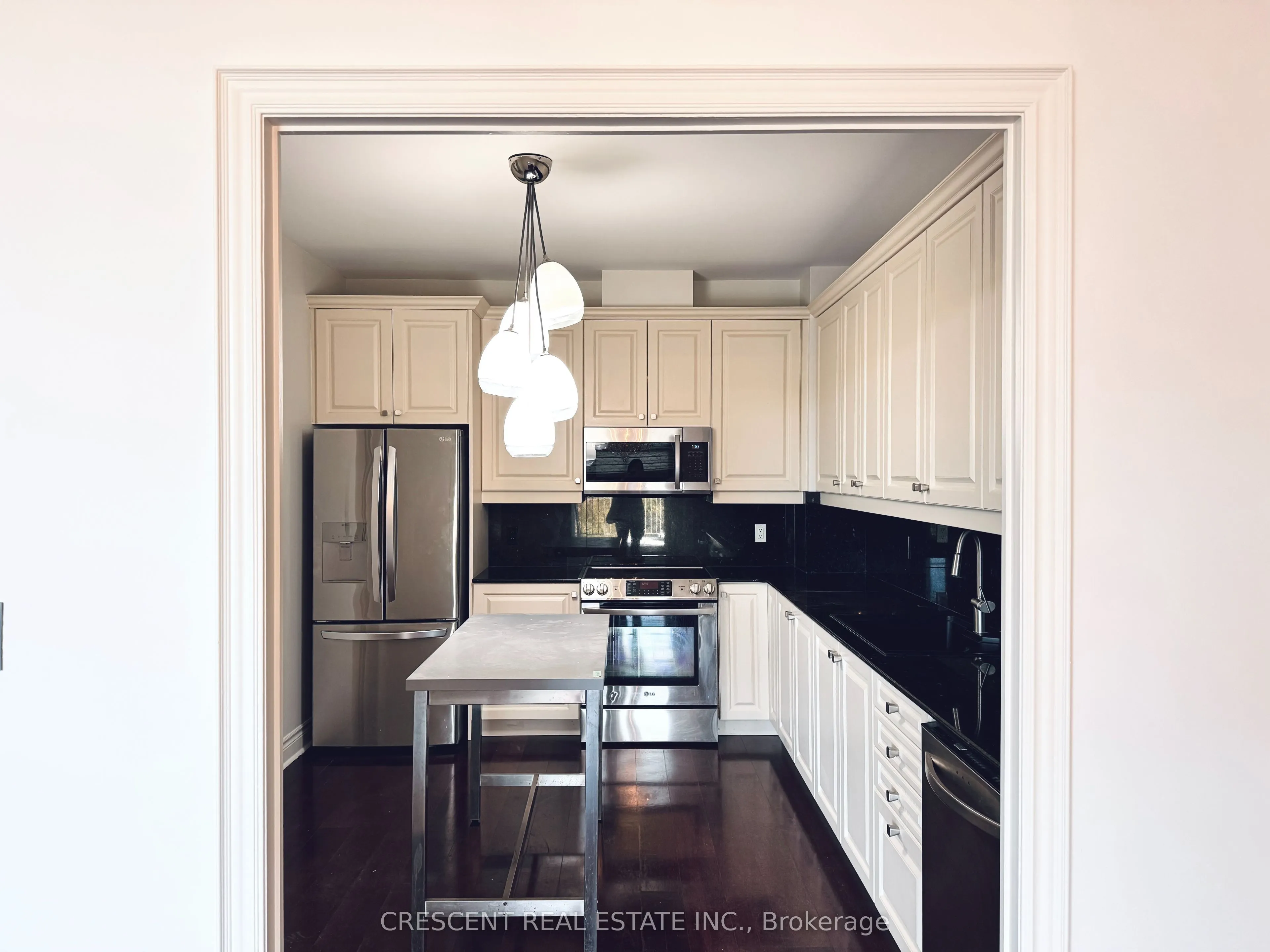 3085 Bloor Street W, #605