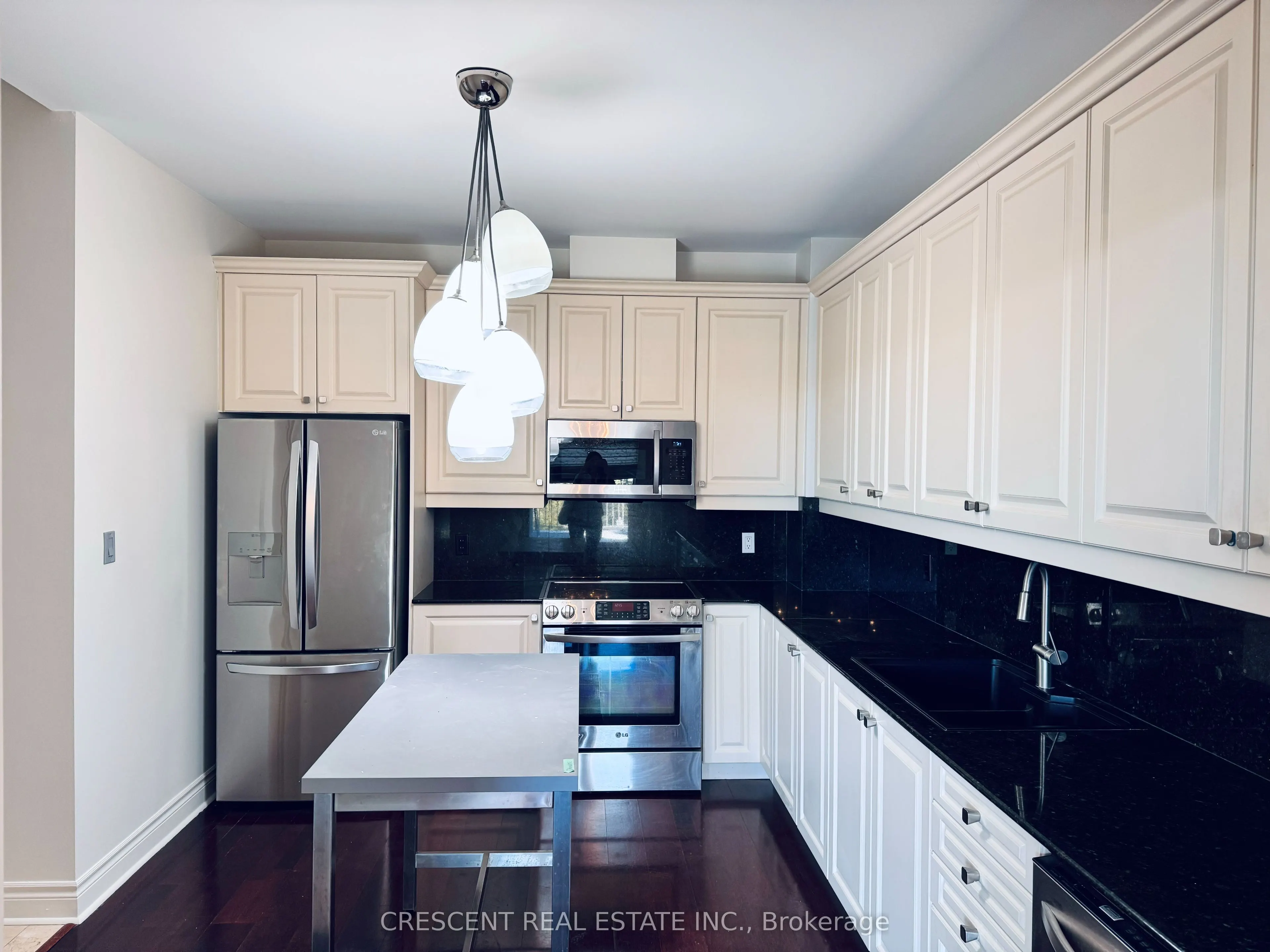 3085 Bloor Street W, #605