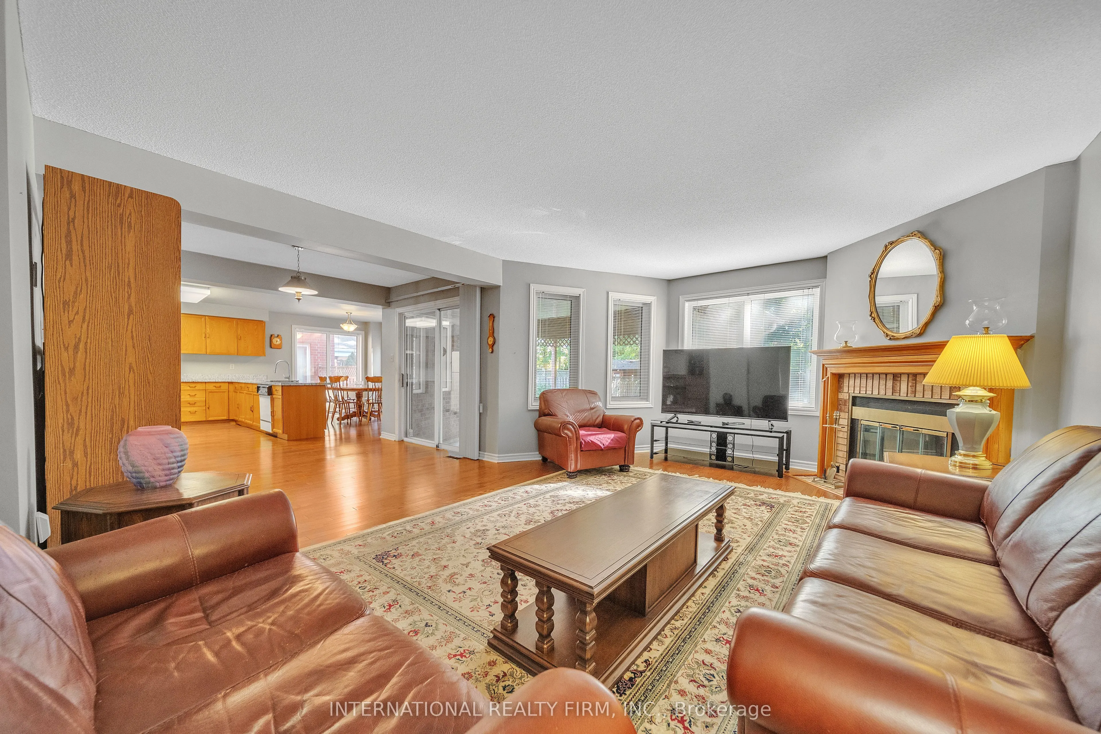 3674 St. Laurent Court