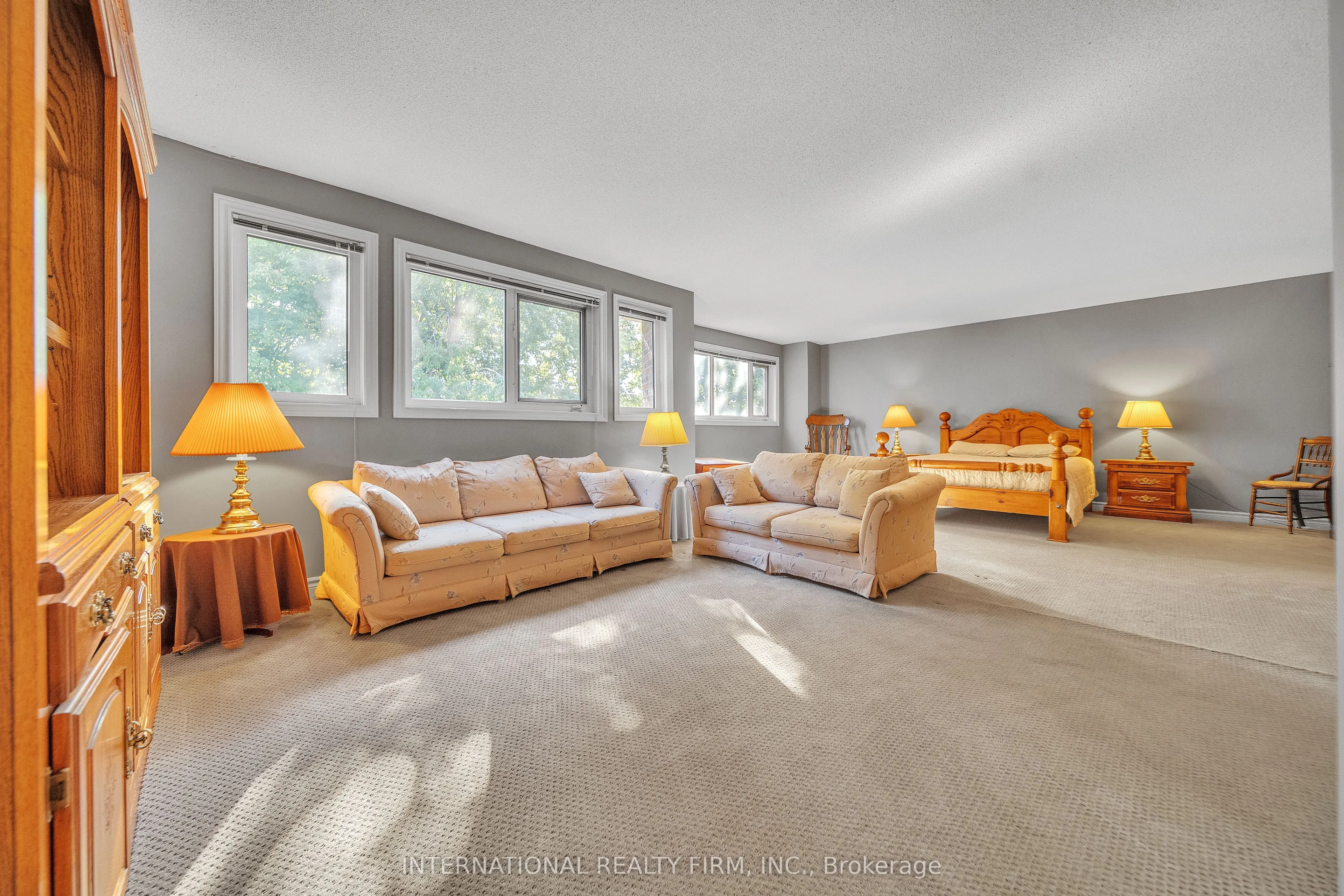 3674 St. Laurent Court