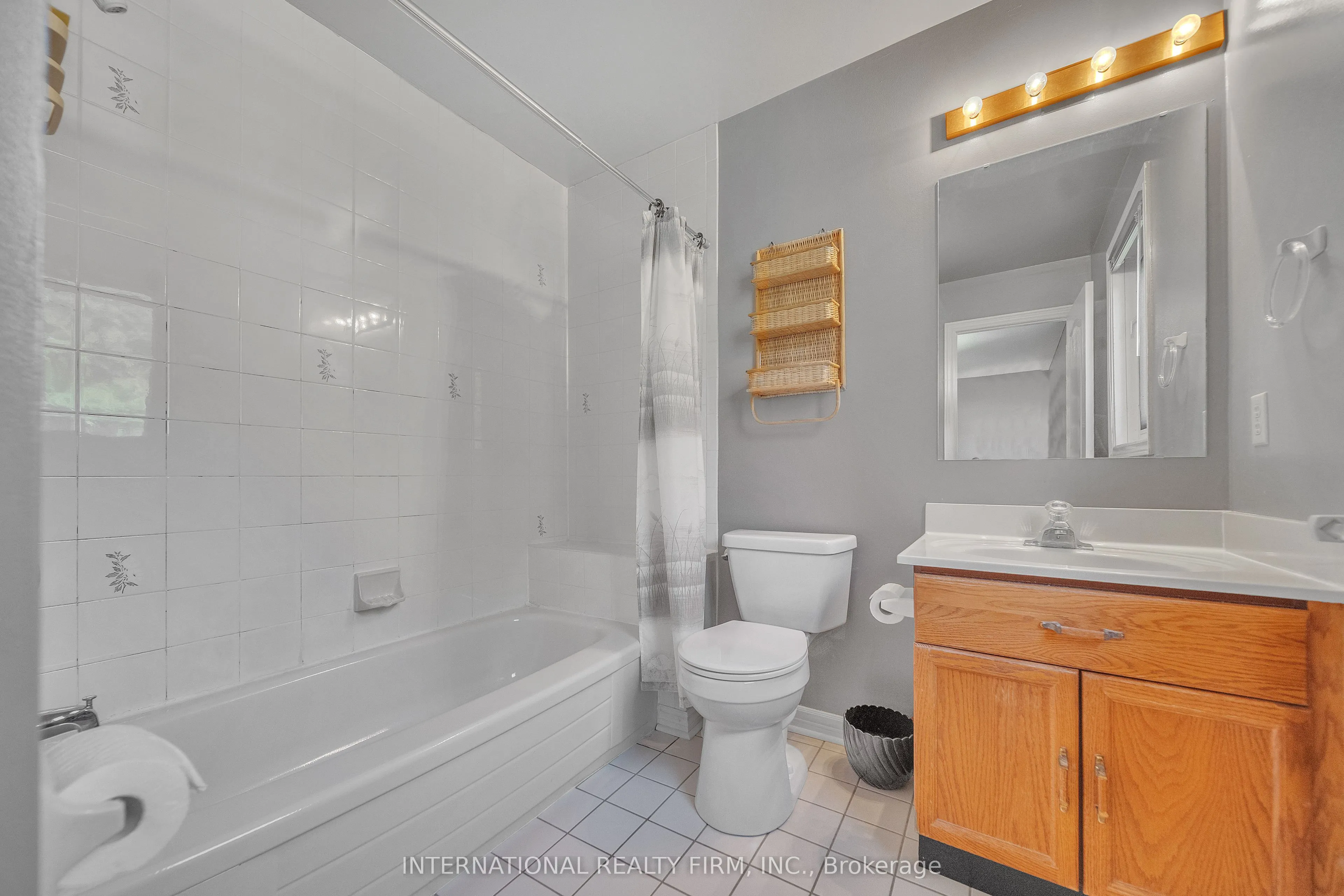 3674 St. Laurent Court