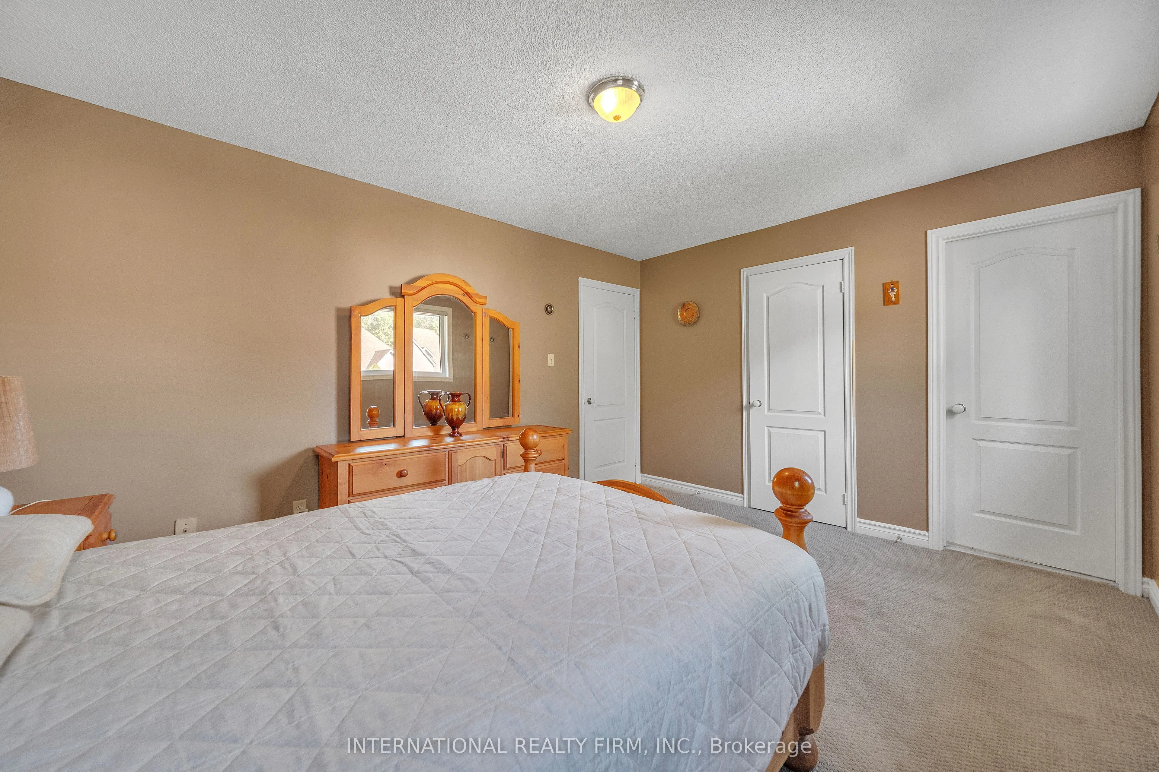 3674 St. Laurent Court