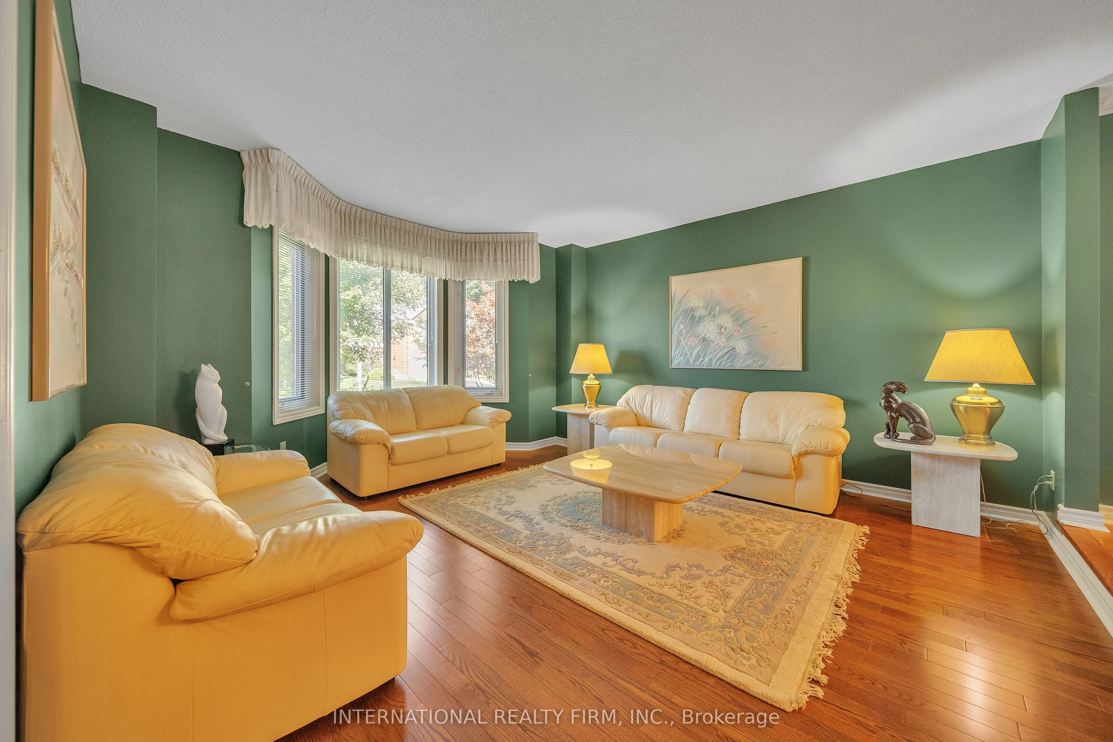 3674 St. Laurent Court