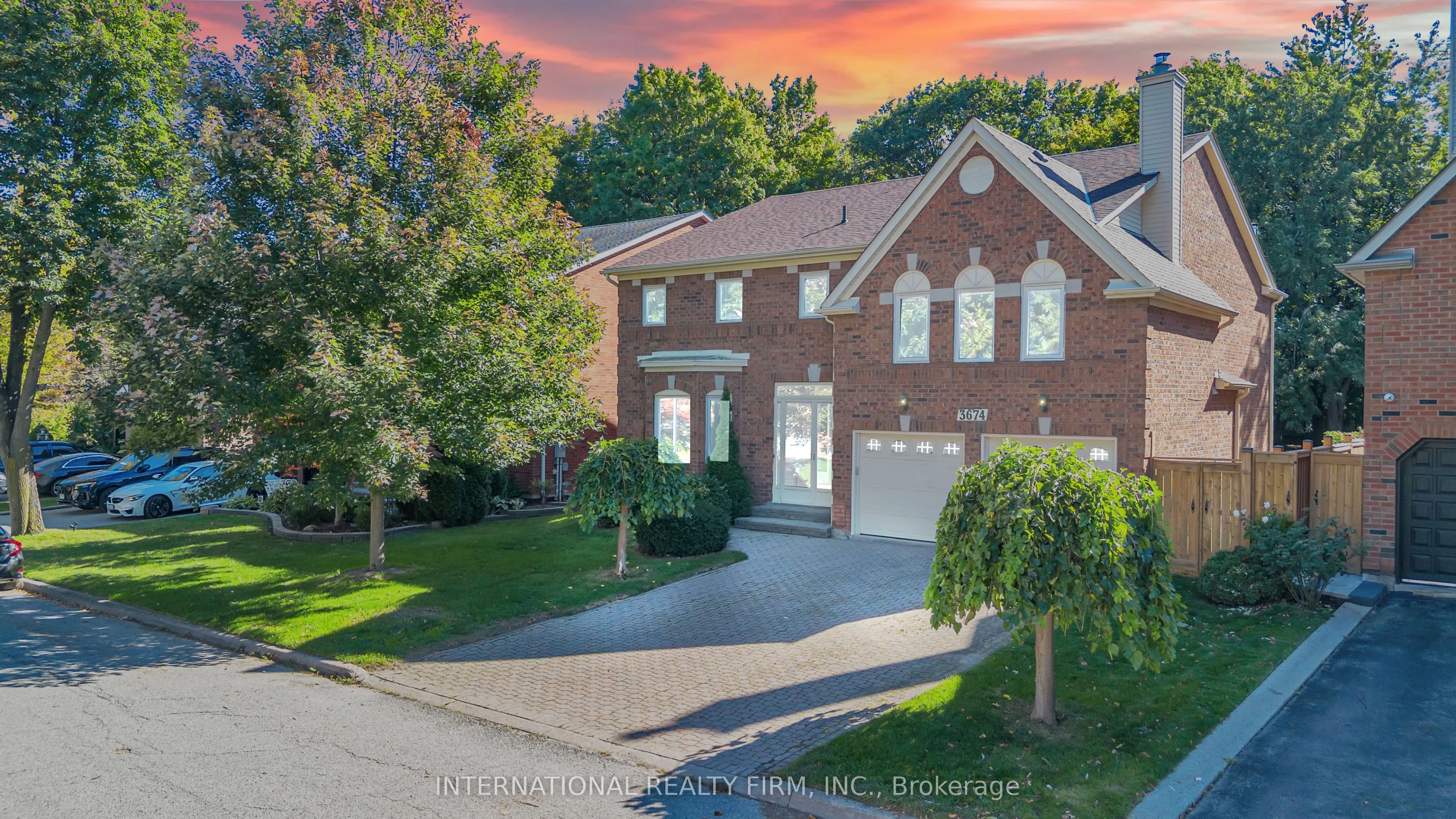 3674 St. Laurent Court