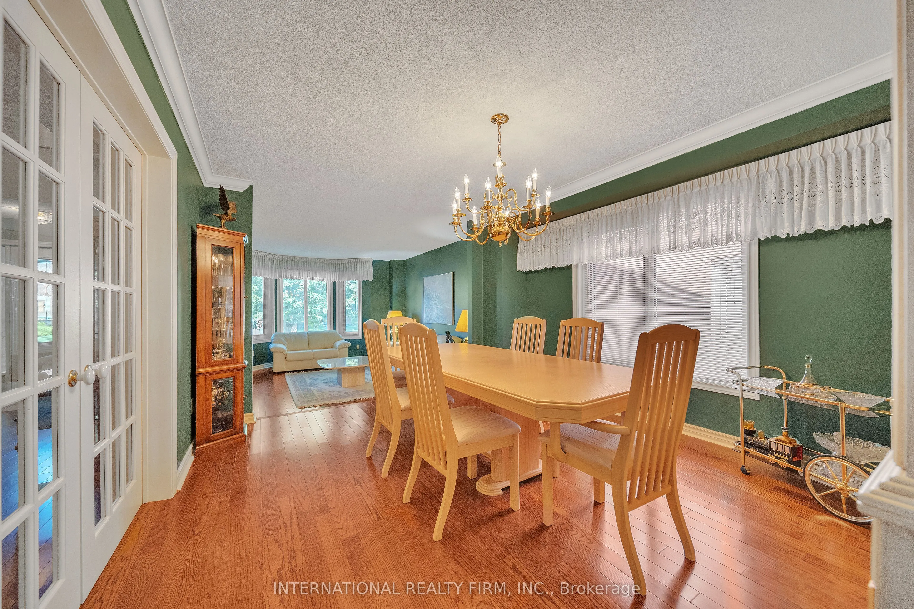 3674 St. Laurent Court