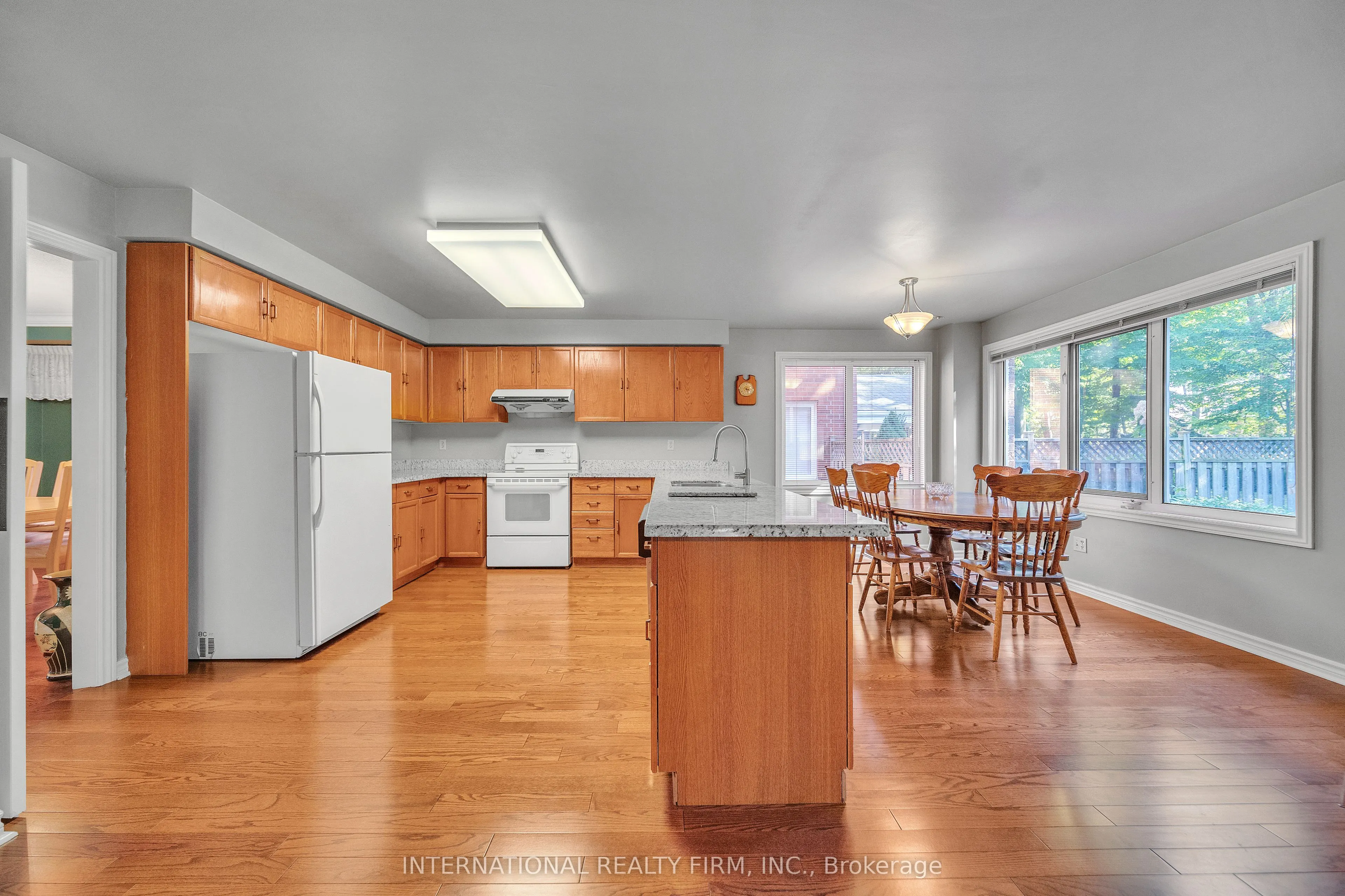 3674 St. Laurent Court