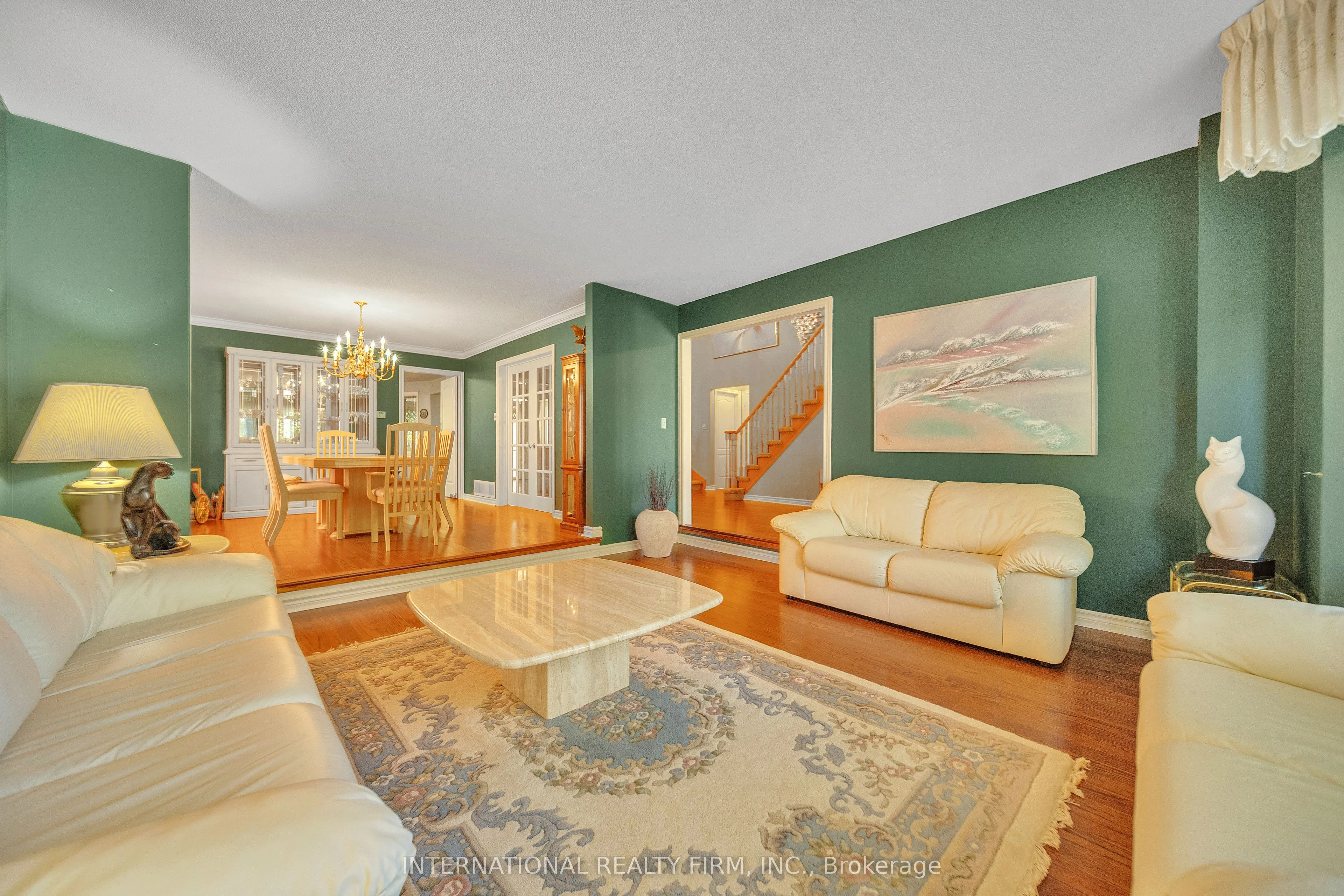 3674 St. Laurent Court