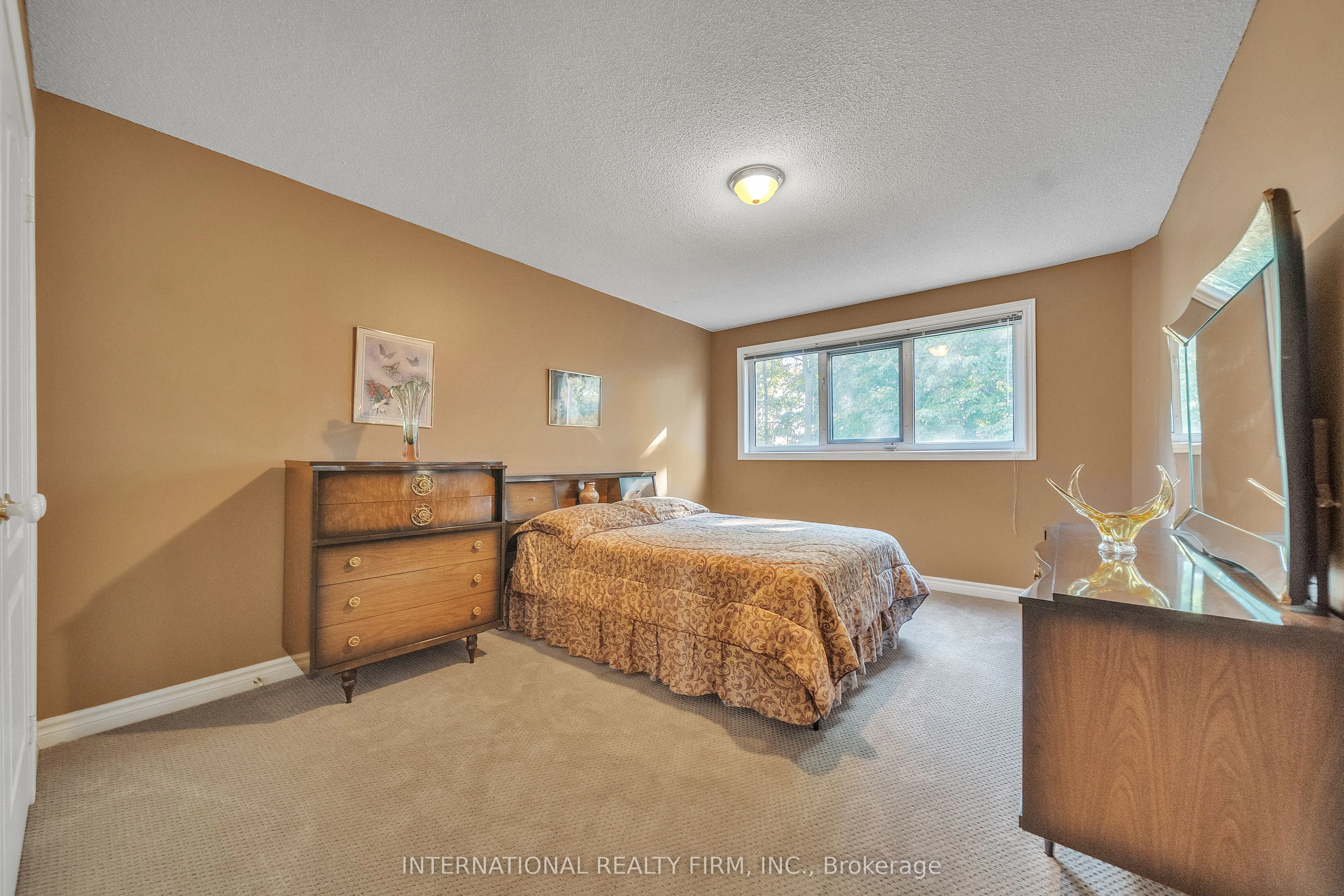 3674 St. Laurent Court