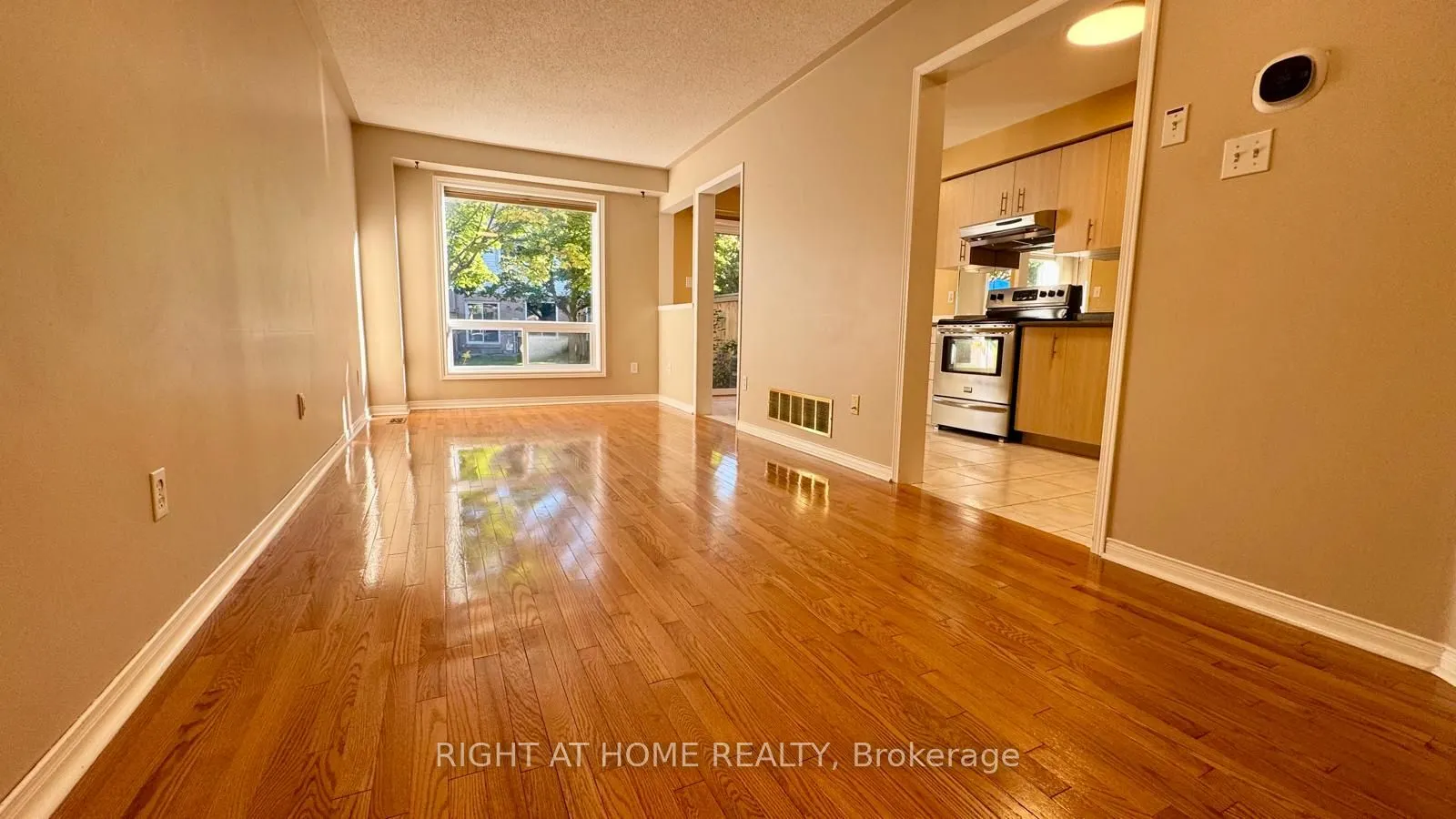 5958 Greensboro Drive, #31