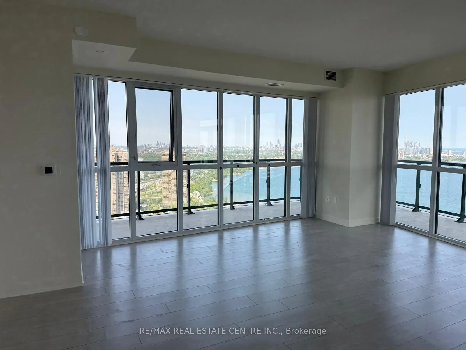 38 Annie Craig Drive, #4702