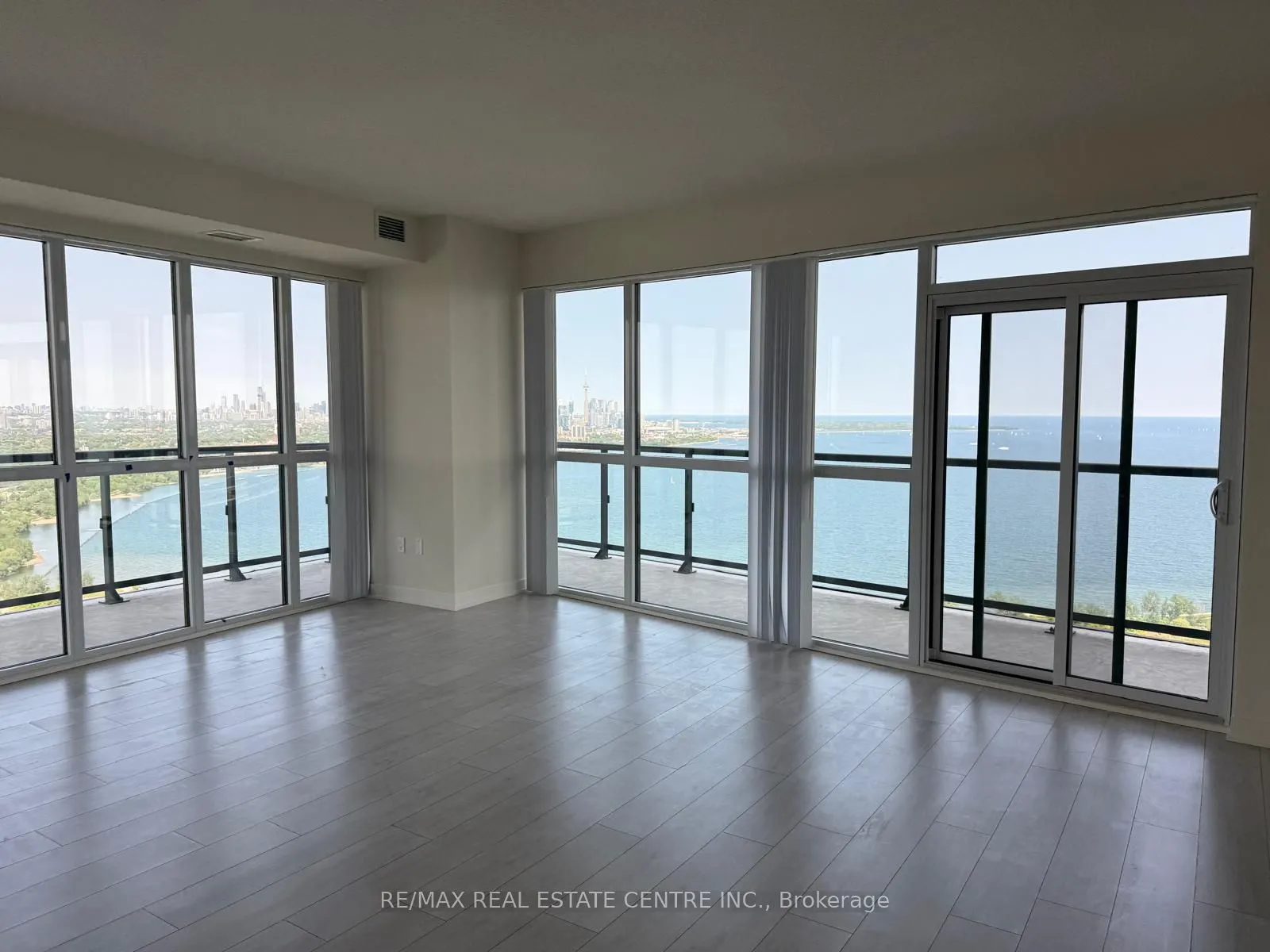 38 Annie Craig Drive, #4702