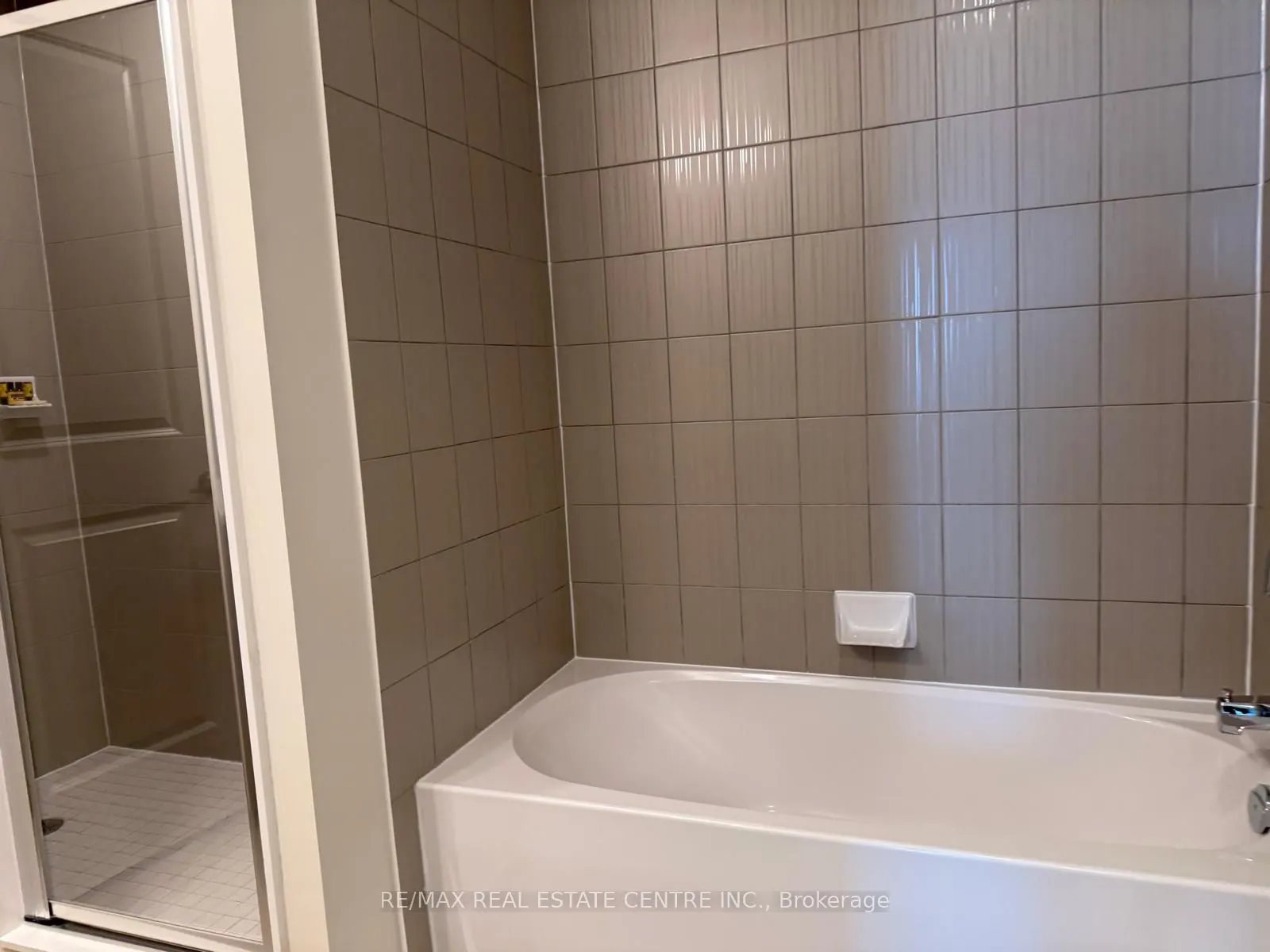 38 Annie Craig Drive, #4702