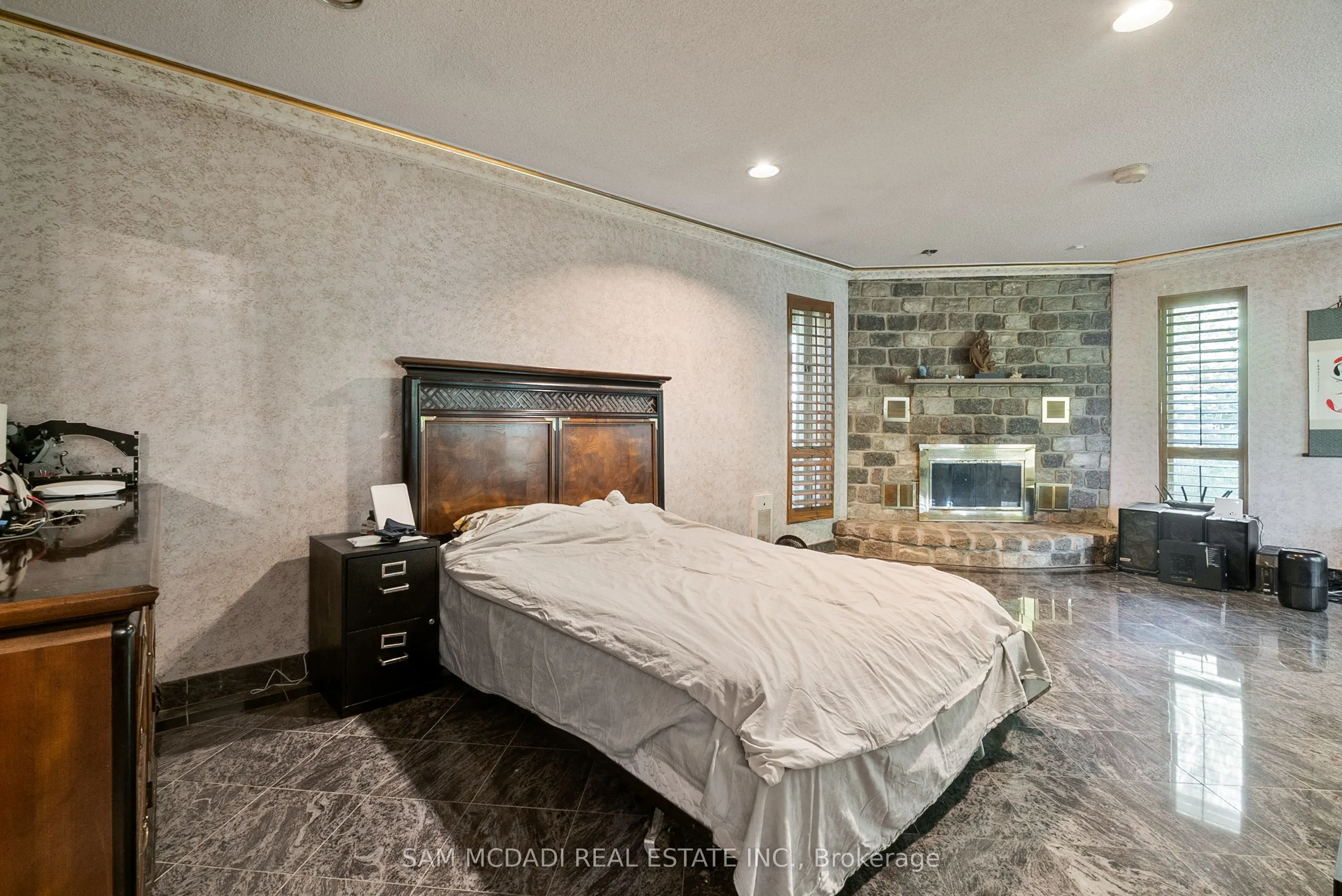610 Kedleston Way