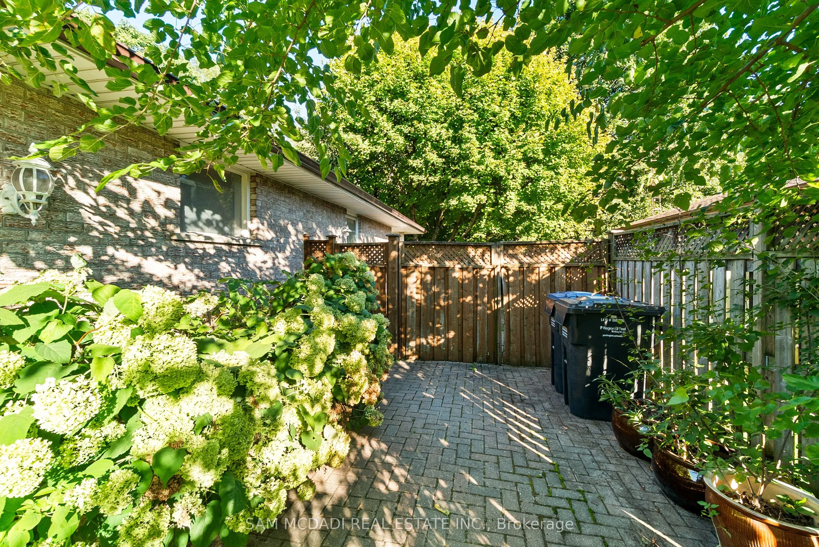 610 Kedleston Way