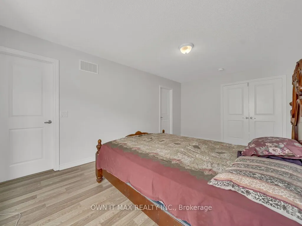 50 EDINBURGH Drive, #52
